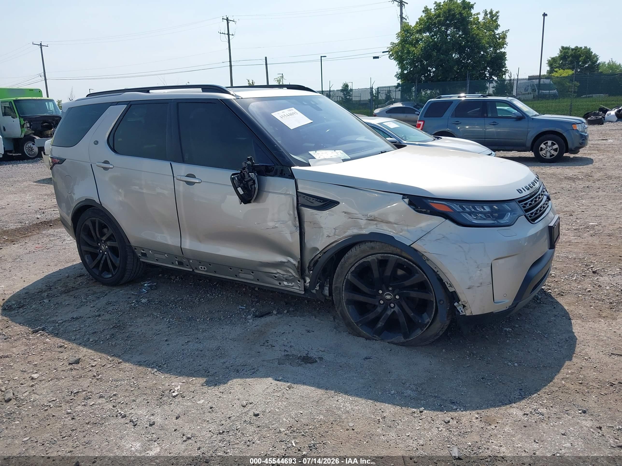 2017 Land rover Discovery VIN SALRHBBV3HA041502 IAAI salvage auction — Front End, Salvage (Pennsylvania), sold $4,150 on 2026-09-04 (photo 1)
