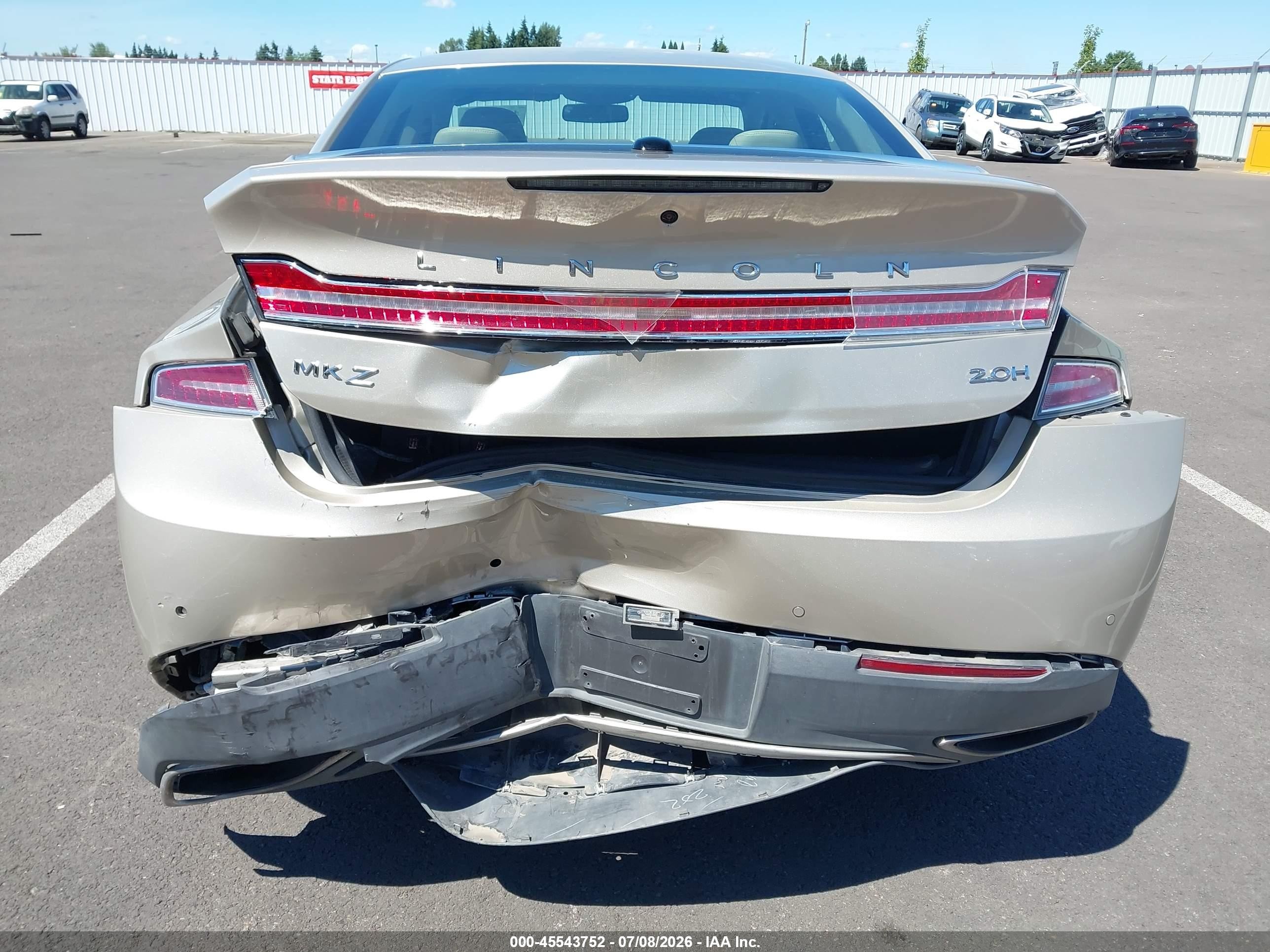 2017 Lincoln MKZ VIN 3LN6L5LU1HR624958 IAAI salvage auction — Rear End, Salvage (Oregon), sold $2,150 on 2026-09-10 (photo 6)