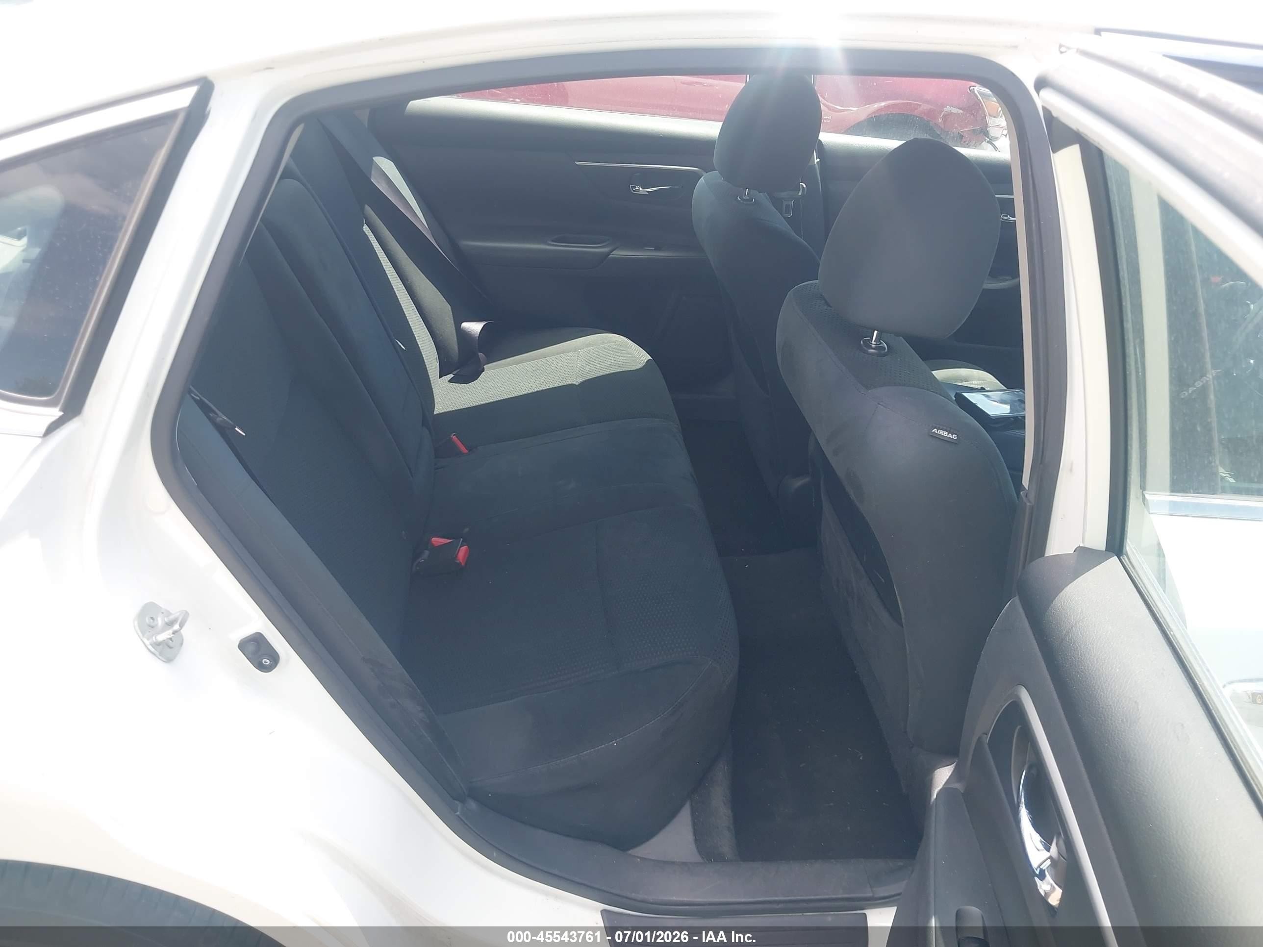2015 Nissan Altima VIN 1N4AL3AP0FC275812 IAAI salvage auction — Normal Wear, Clear (Utah), sold $450 on 2026-07-09 (photo 8)