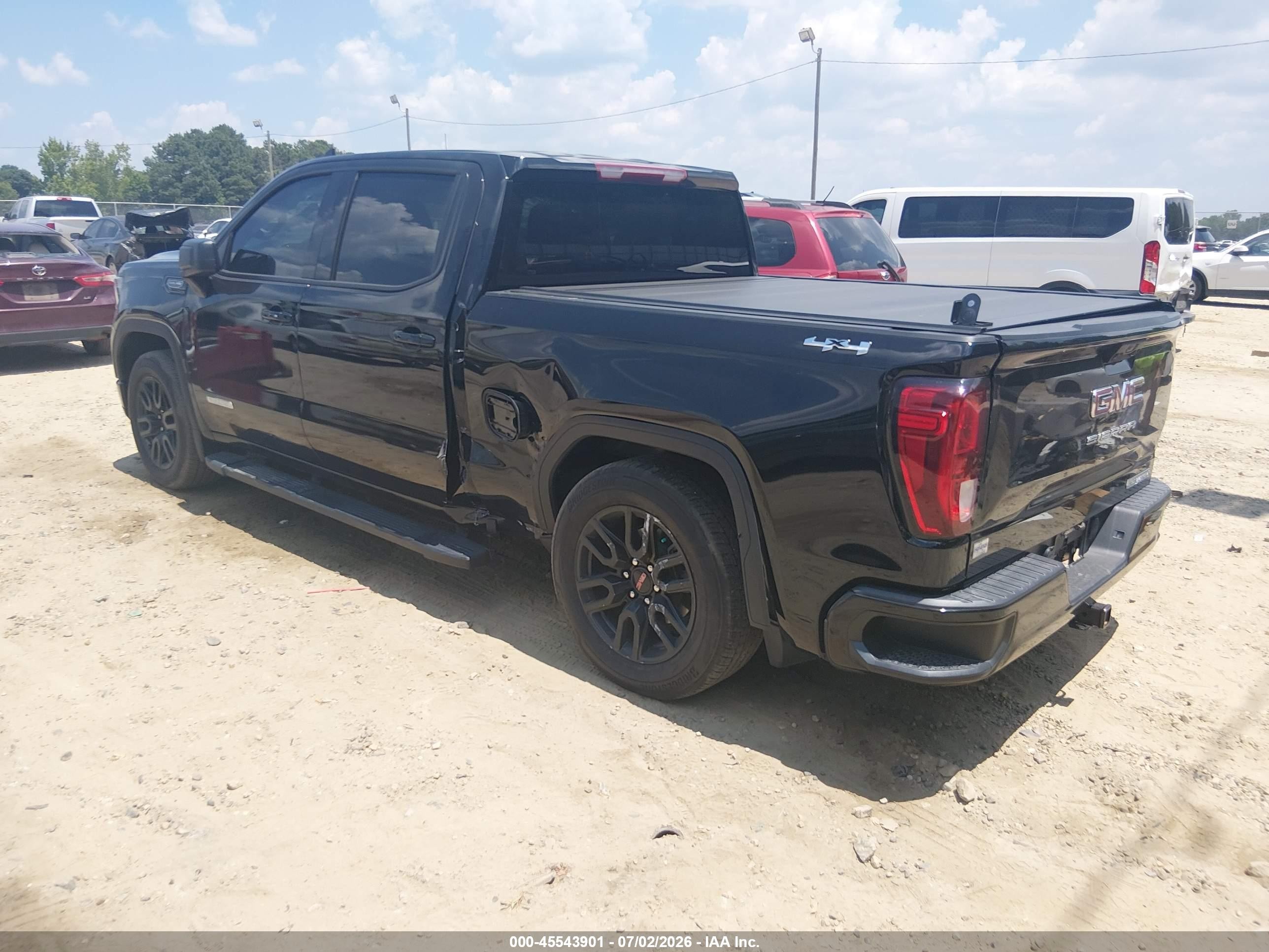 2024 Gmc SIERRA VIN 3GTUUCED2RG252800 IAAI salvage auction — Side, Salvage (Georgia), sold $18,400 on 2026-08-20 (photo 3)