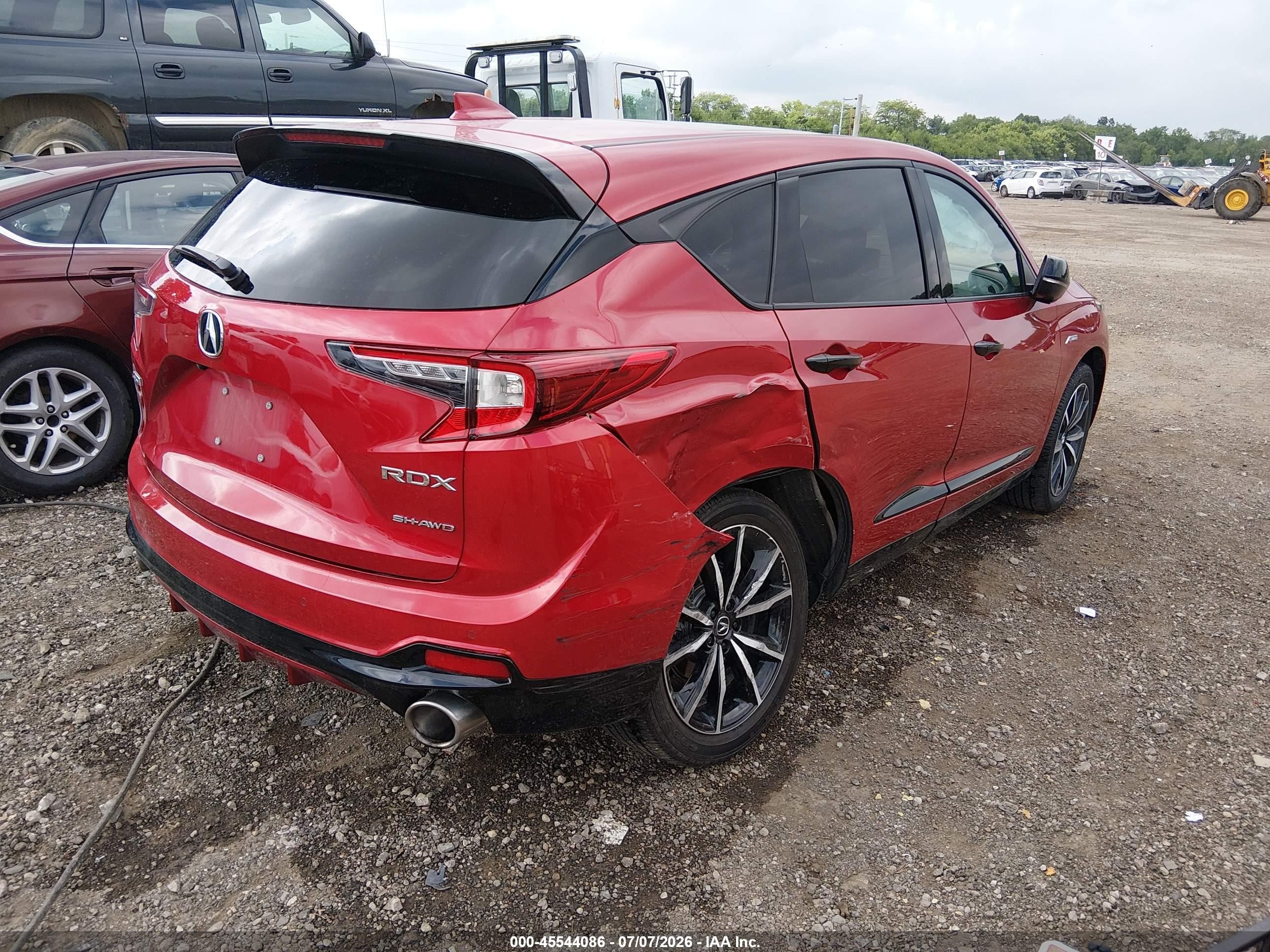 2025 Acura Rdx VIN 5J8TC2H82SL008260 IAAI salvage auction — Rear End, Salvage (Ohio), sold $16,700 on 2026-09-24 (photo 4)