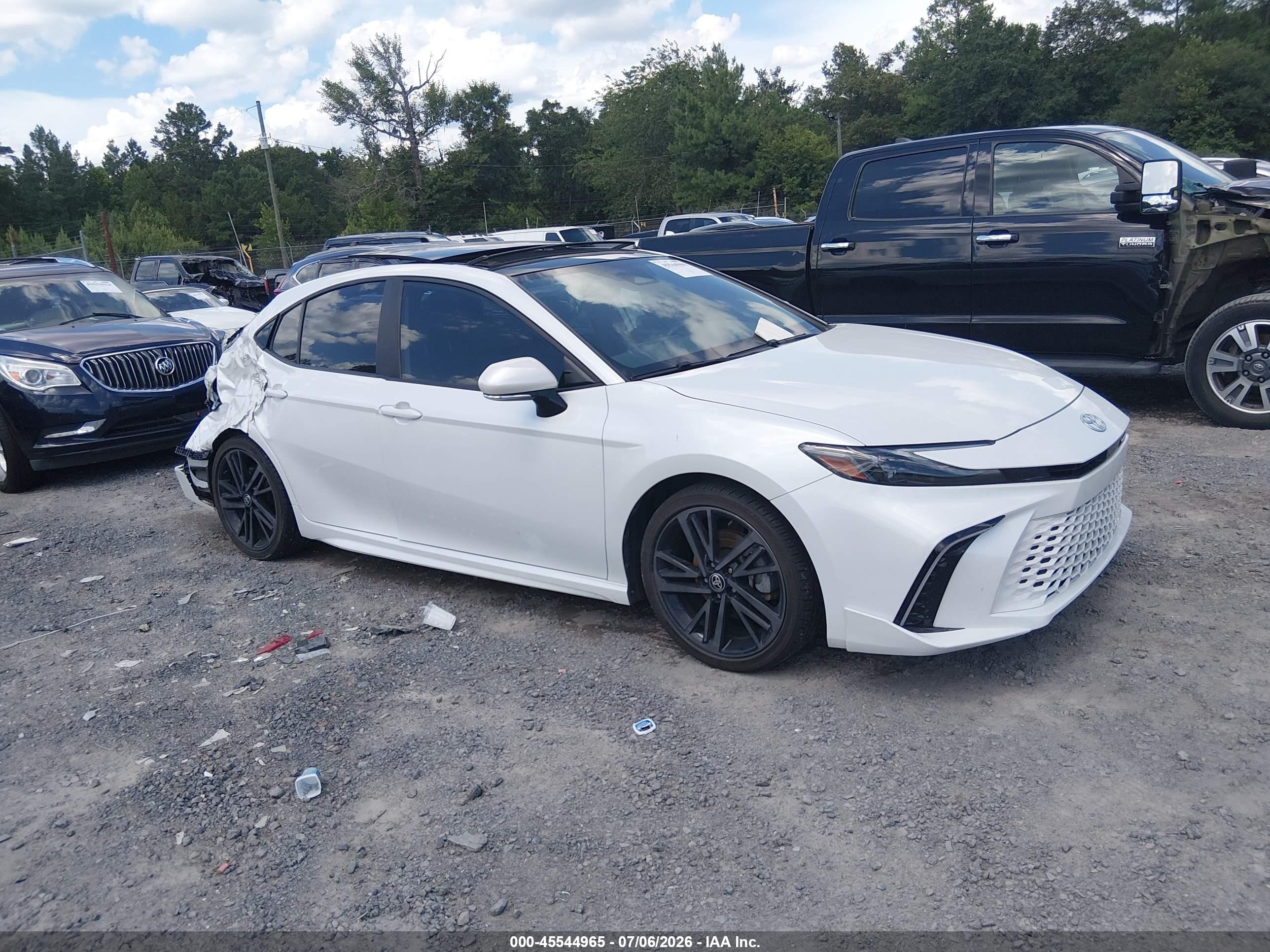 2025 Toyota Camry VIN 4T1DAACK0SU023108 — IAAI salvage auction photo