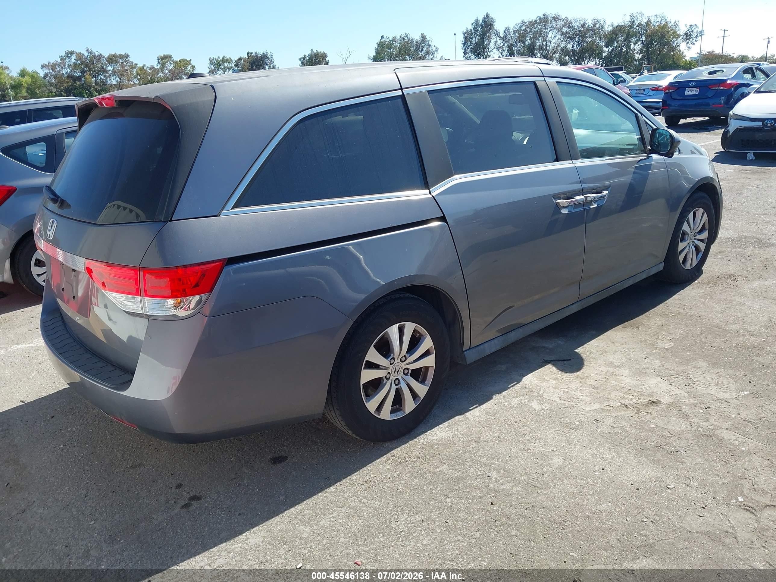 2014 Honda Odyssey VIN 5FNRL5H6XEB096474 IAAI salvage auction — Normal Wear, Clear - Dealer Only (California), sold $1,200 on 2026-07-09 (photo 4)