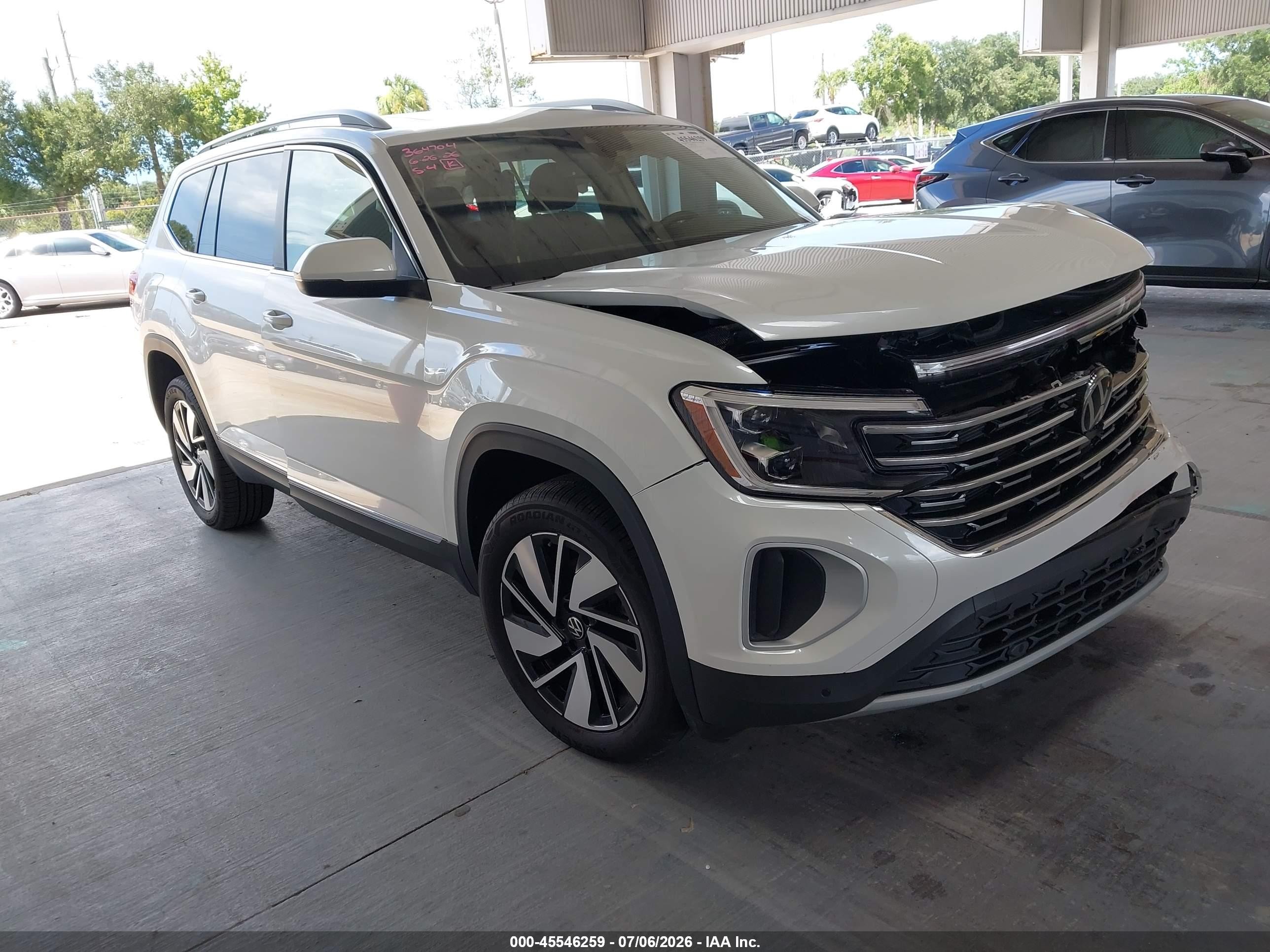 2025 Volkswagen Atlas VIN 1V2BR2CA5SC544119 — IAAI salvage auction photo