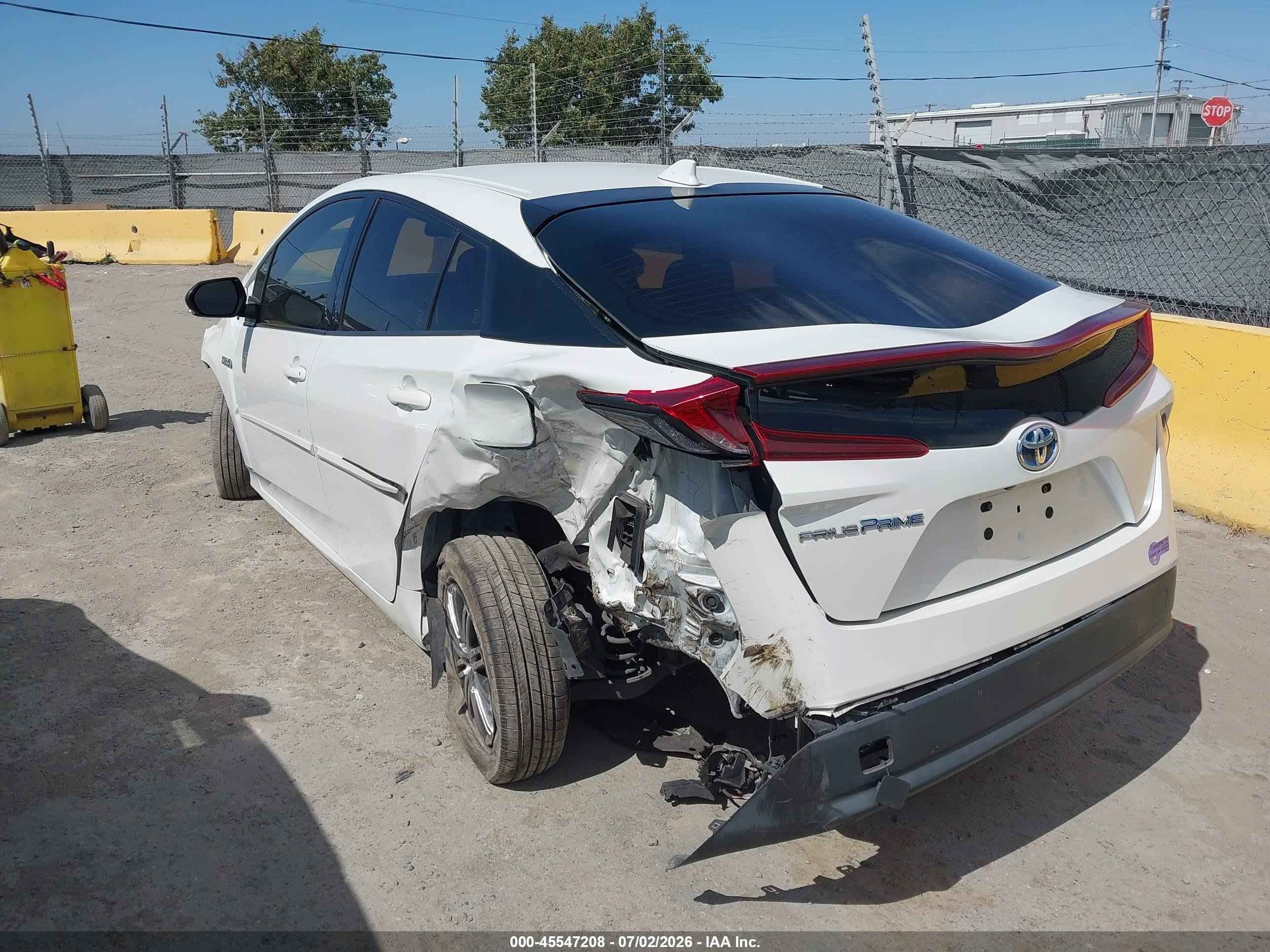 2018 Toyota Prius Prime VIN JTDKARFP7J3100708 IAAI salvage auction — Normal Wear, Clear - Dealer Only (California), sold $3,450 on 2026-07-09 (photo 6)