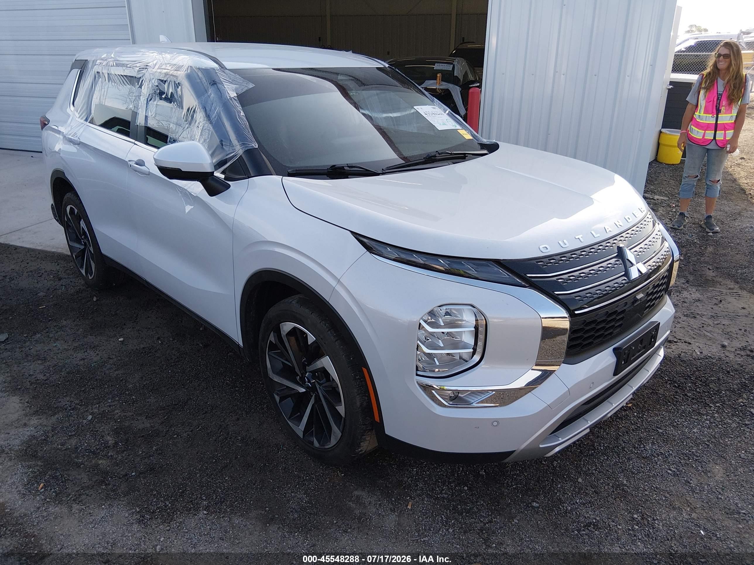 2022 Mitsubishi Outlander VIN JA4J3UA85NZ086376 IAAI salvage auction — Water/Flood, Junk (Oklahoma), sold $4,150 on 2026-09-25 (photo 1)
