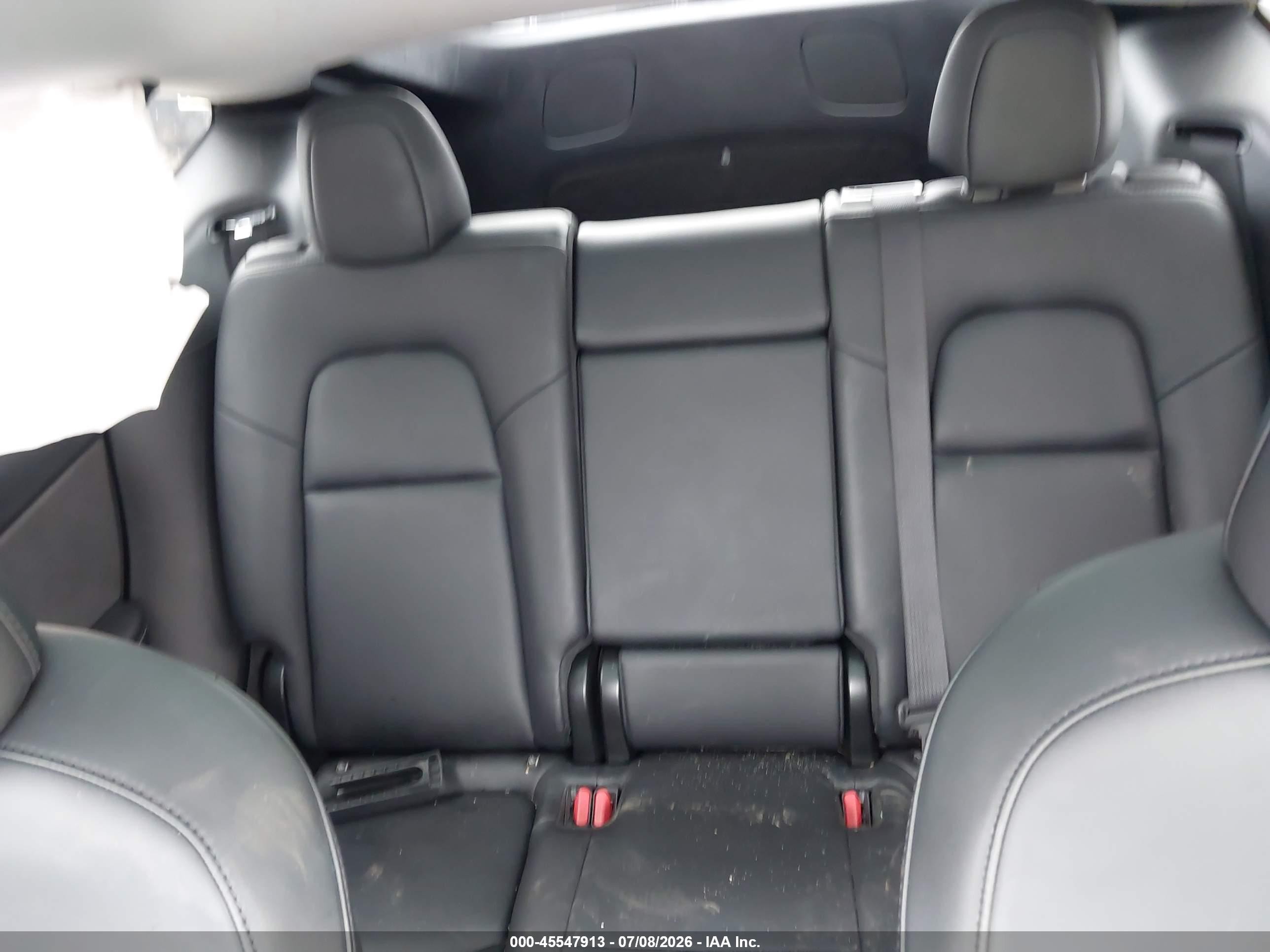 2020 Tesla Model y VIN 5YJYGDEE2LF006690 IAAI salvage auction — Unknown, Salvage (Pennsylvania), sold $4,950 on 2026-09-25 (photo 8)
