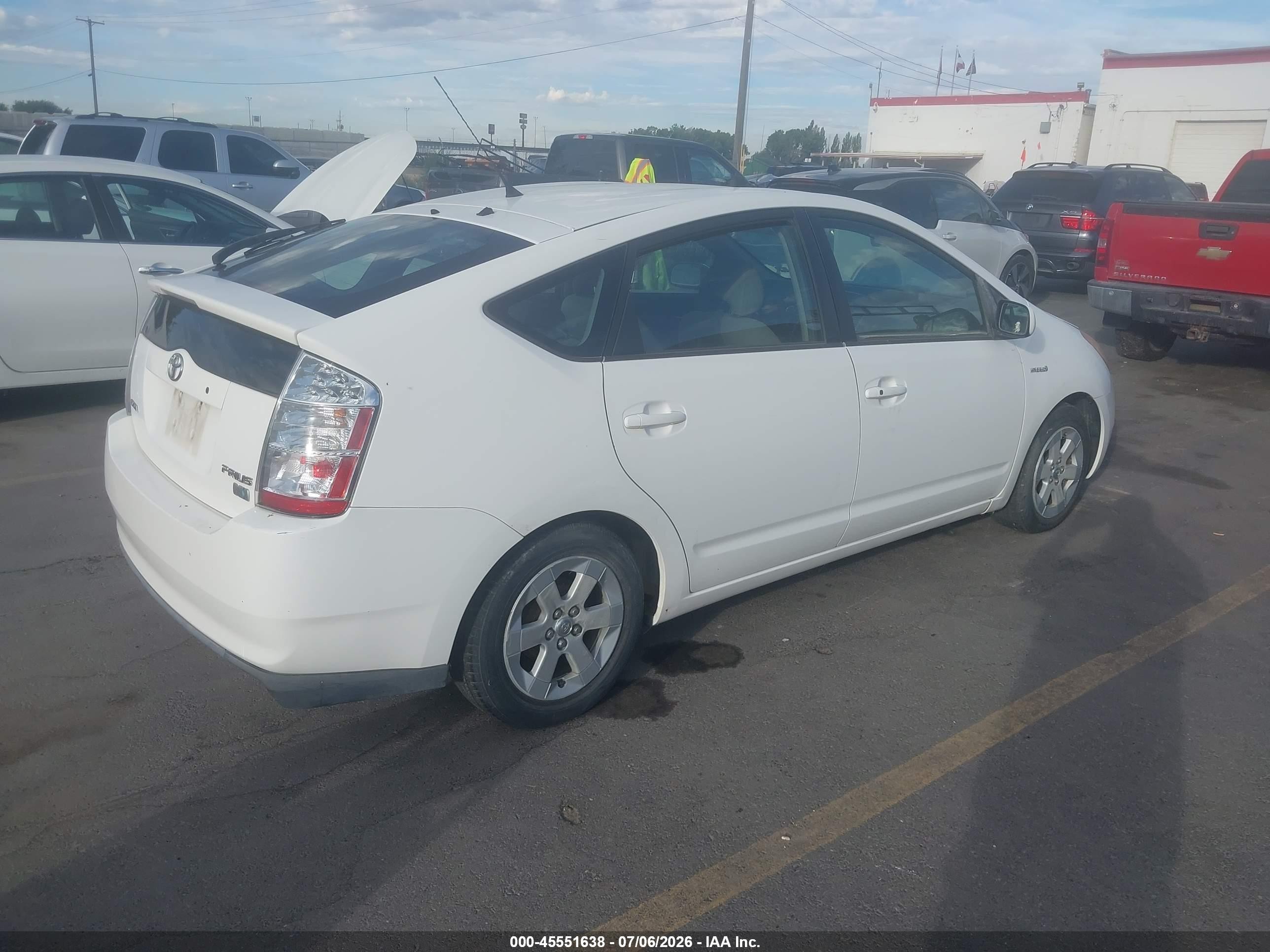 2006 Toyota Prius VIN JTDKB20U763128390 IAAI salvage auction — Normal Wear, Clear (Utah), sold $250 on 2026-07-09 (photo 4)
