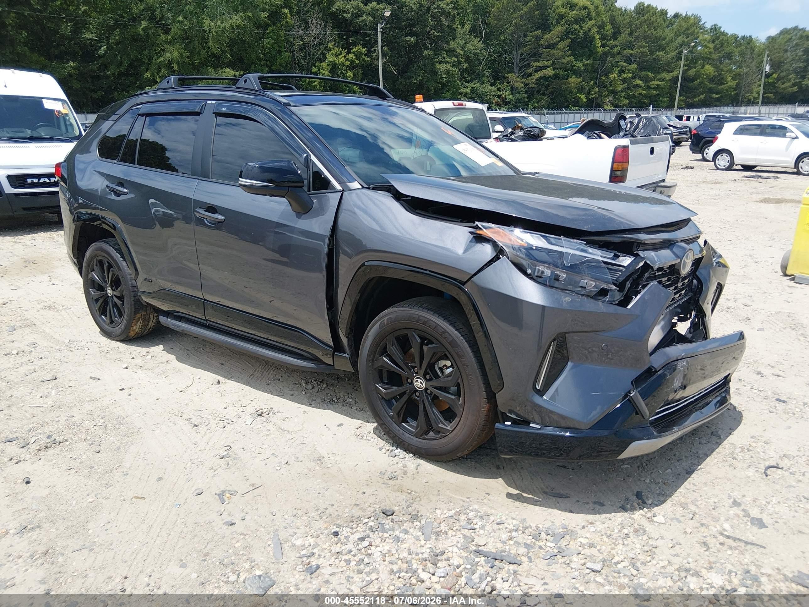 2024 Toyota RAV4 Hybrid VIN JTME6RFV2RD561284 — IAAI salvage auction photo