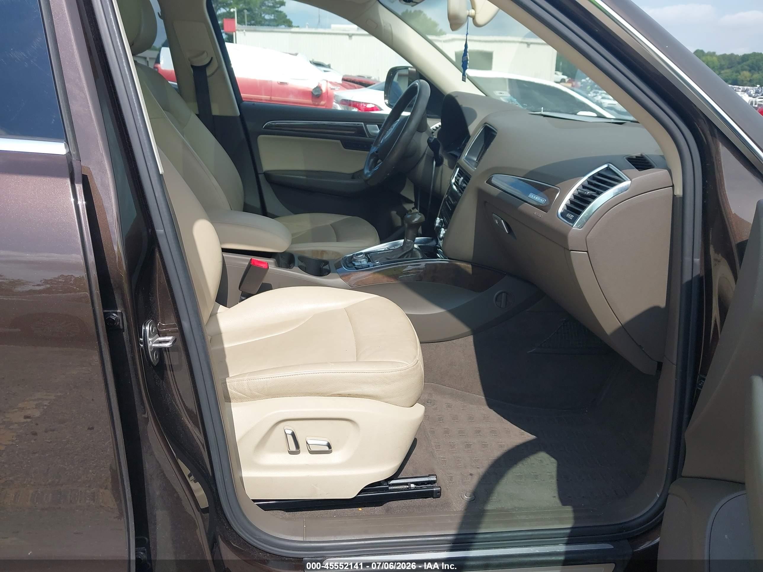 2013 Audi Q5 VIN WA1LFAFP3DA025040 IAAI salvage auction — Unknown, Salvage (Georgia), sold $1,000 on 2026-09-19 (photo 5)