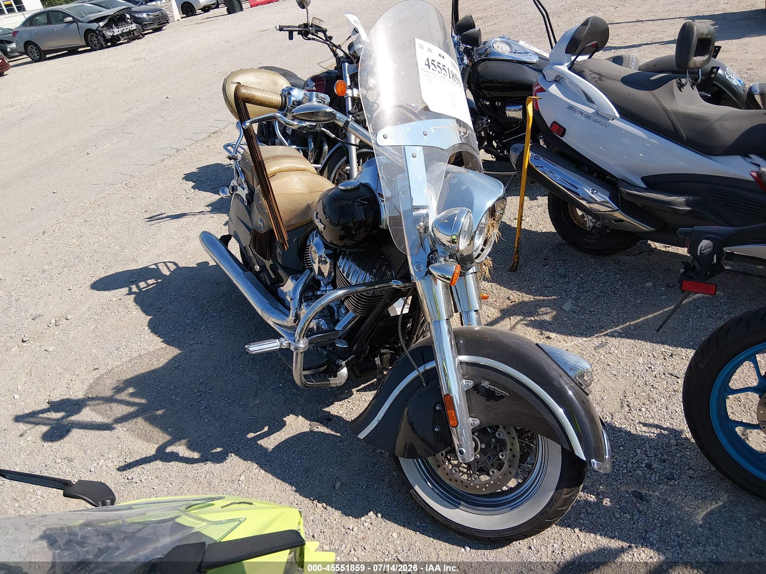 2014 Indian Motorcycle Co. Chief VIN 56KCCVAA6E3311022 IAAI salvage auction — Side, Rebuildable (Florida), sold $2,400 on 2026-09-09 (photo 1)