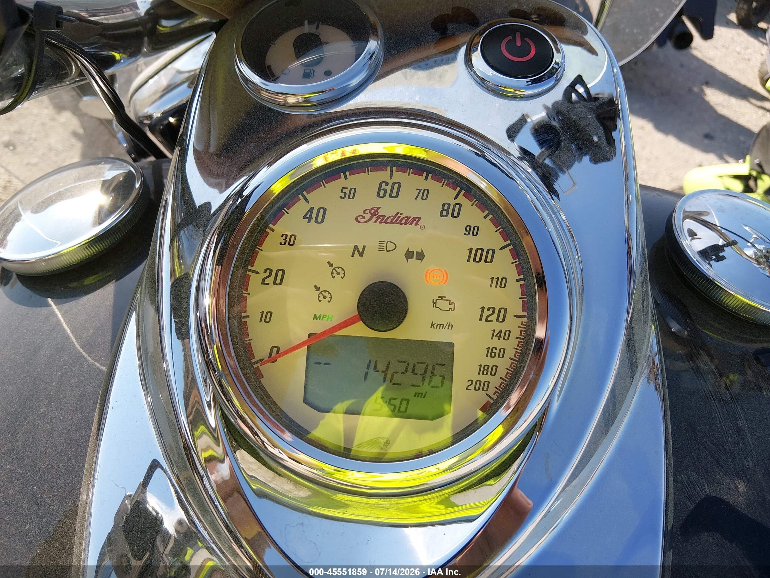 2014 Indian Motorcycle Co. Chief VIN 56KCCVAA6E3311022 IAAI salvage auction — Side, Rebuildable (Florida), sold $2,400 on 2026-09-09 (photo 7)