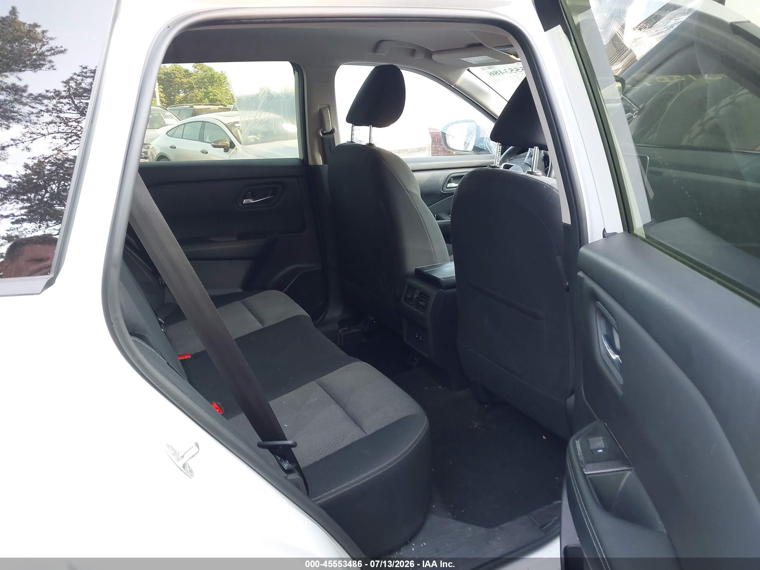 2024 Nissan Rogue VIN JN8BT3BB6RW448144 IAAI salvage auction — Side, Wait Title, sold $6,500 on 2026-09-20 (photo 8)