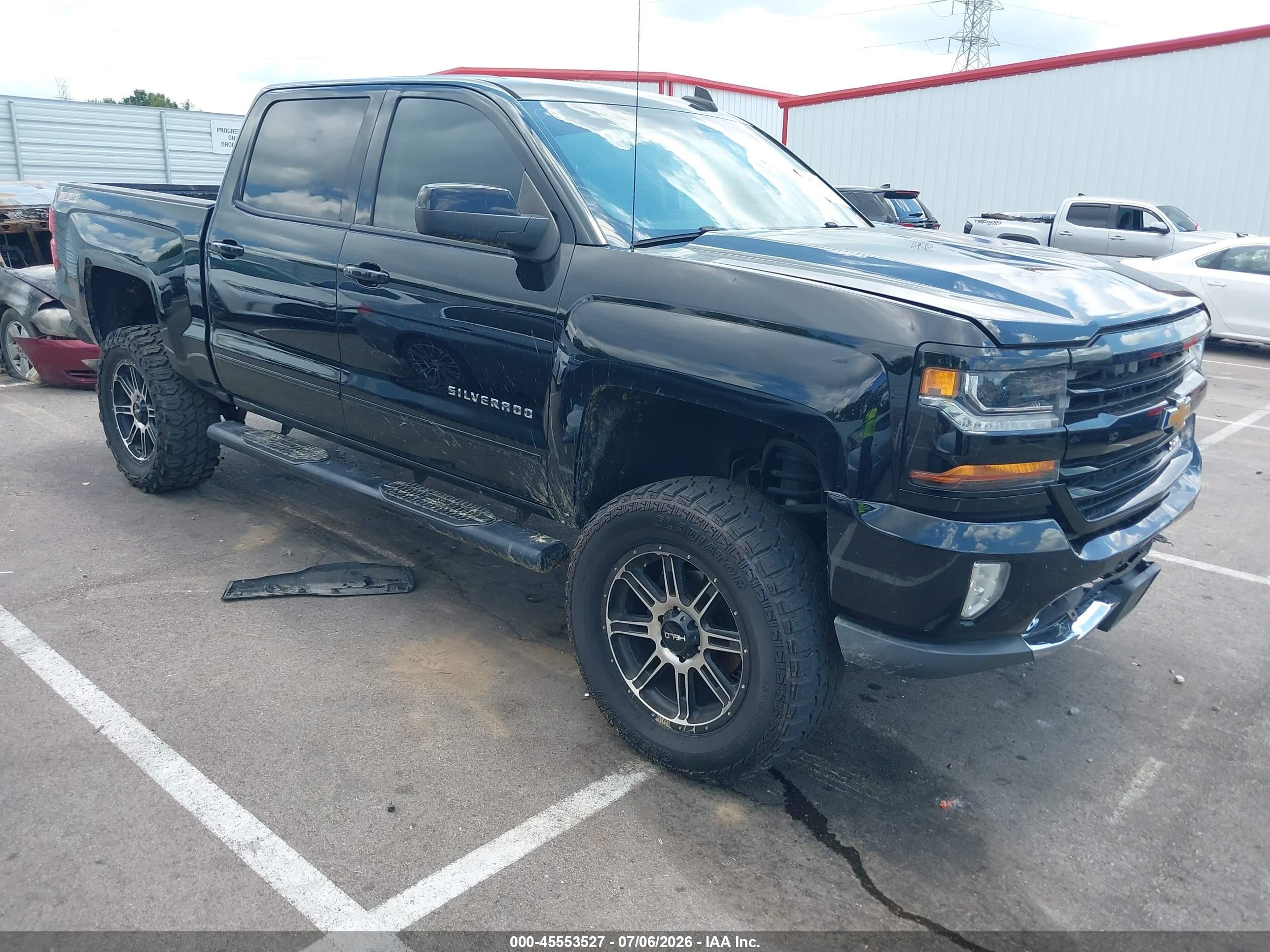 2017 Chevrolet Silverado 1500 VIN 3GCUKREC9HG142437 — IAAI salvage auction photo