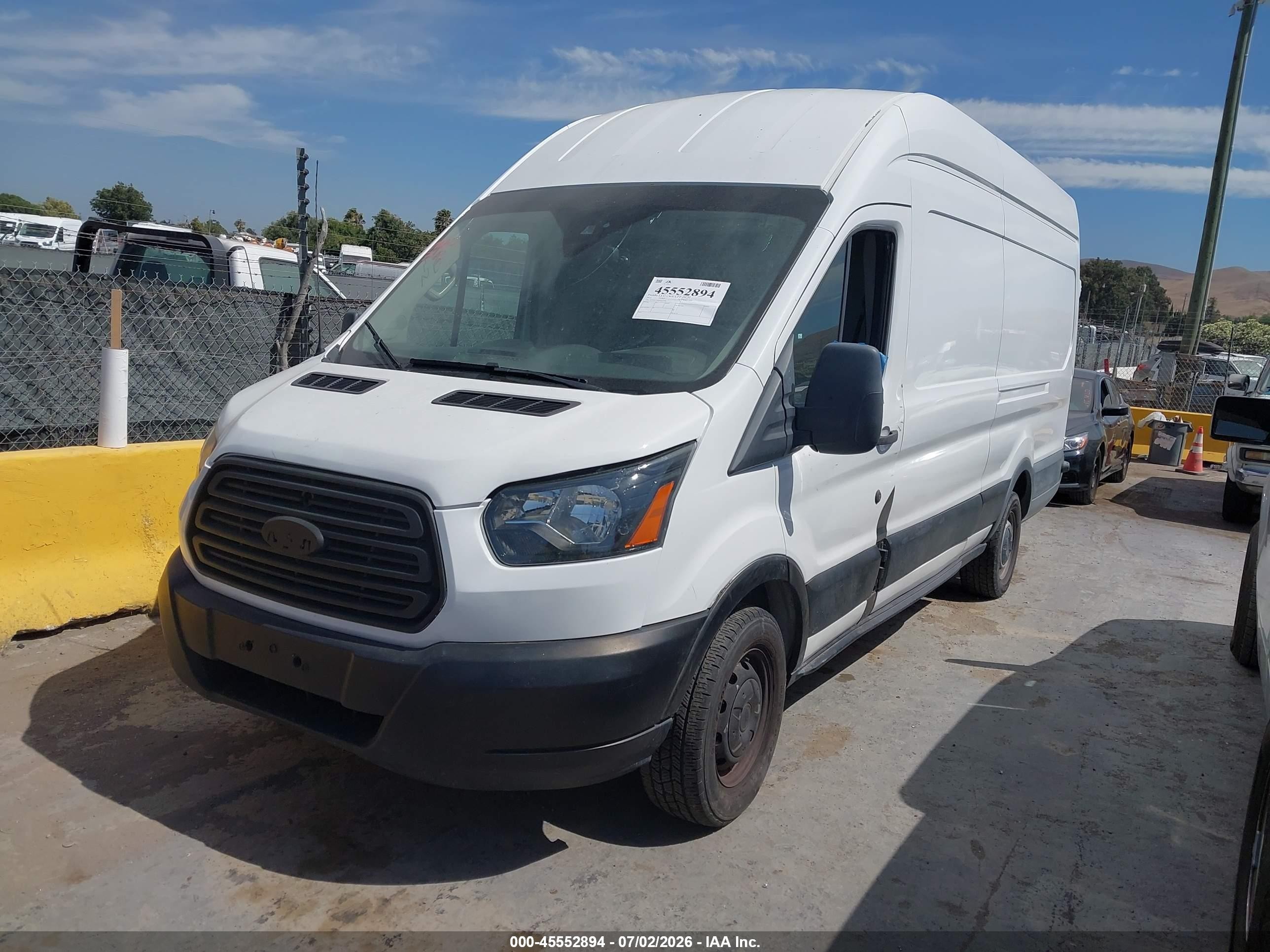 2015 Ford Transit-250 VIN 1FTYR3XV0FKA15784 IAAI salvage auction — Normal Wear, Clear - Dealer Only (California), sold $1,850 on 2026-07-09 (photo 2)