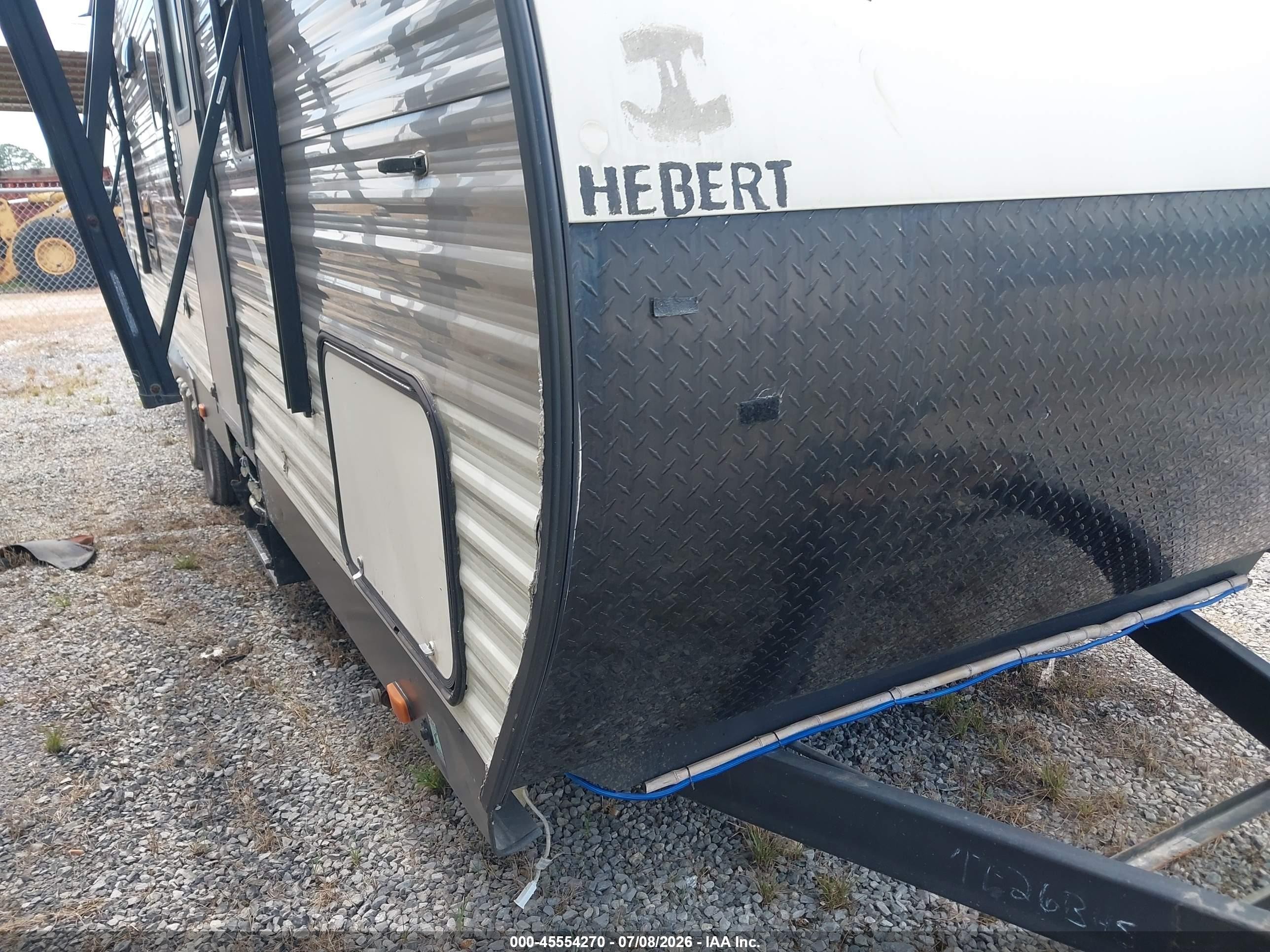 2017 Starcraft Autumn Ridge VIN 1SABS0BP8H2WB5074 IAAI salvage auction — Water/Flood, Salvage (Louisiana), sold $950 on 2026-09-16 (photo 7)