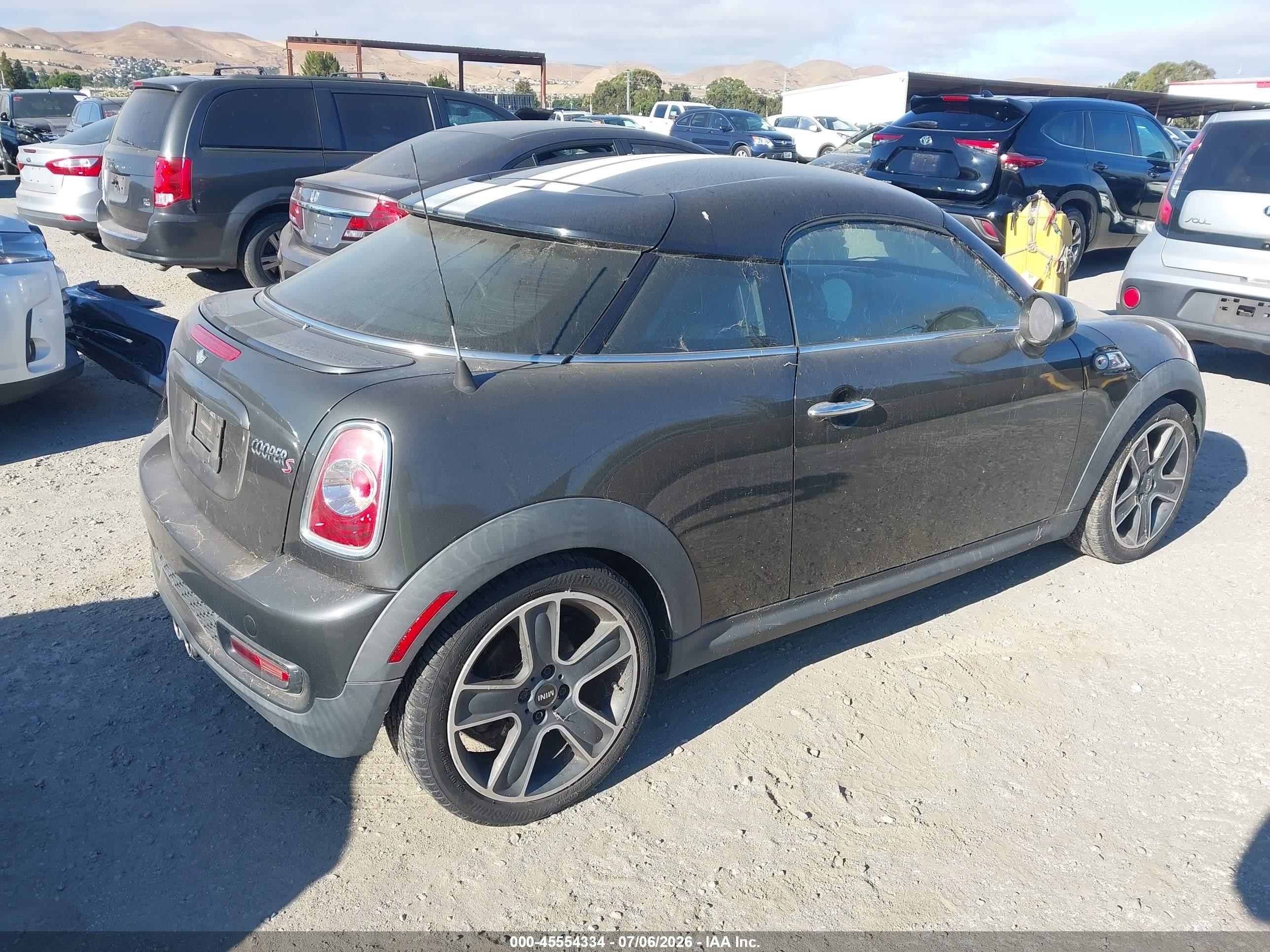 2013 Mini Coupe VIN WMWSX3C55DT466814 IAAI salvage auction — Normal Wear, App For Dup Clear (California), sold $425 on 2026-07-09 (photo 4)