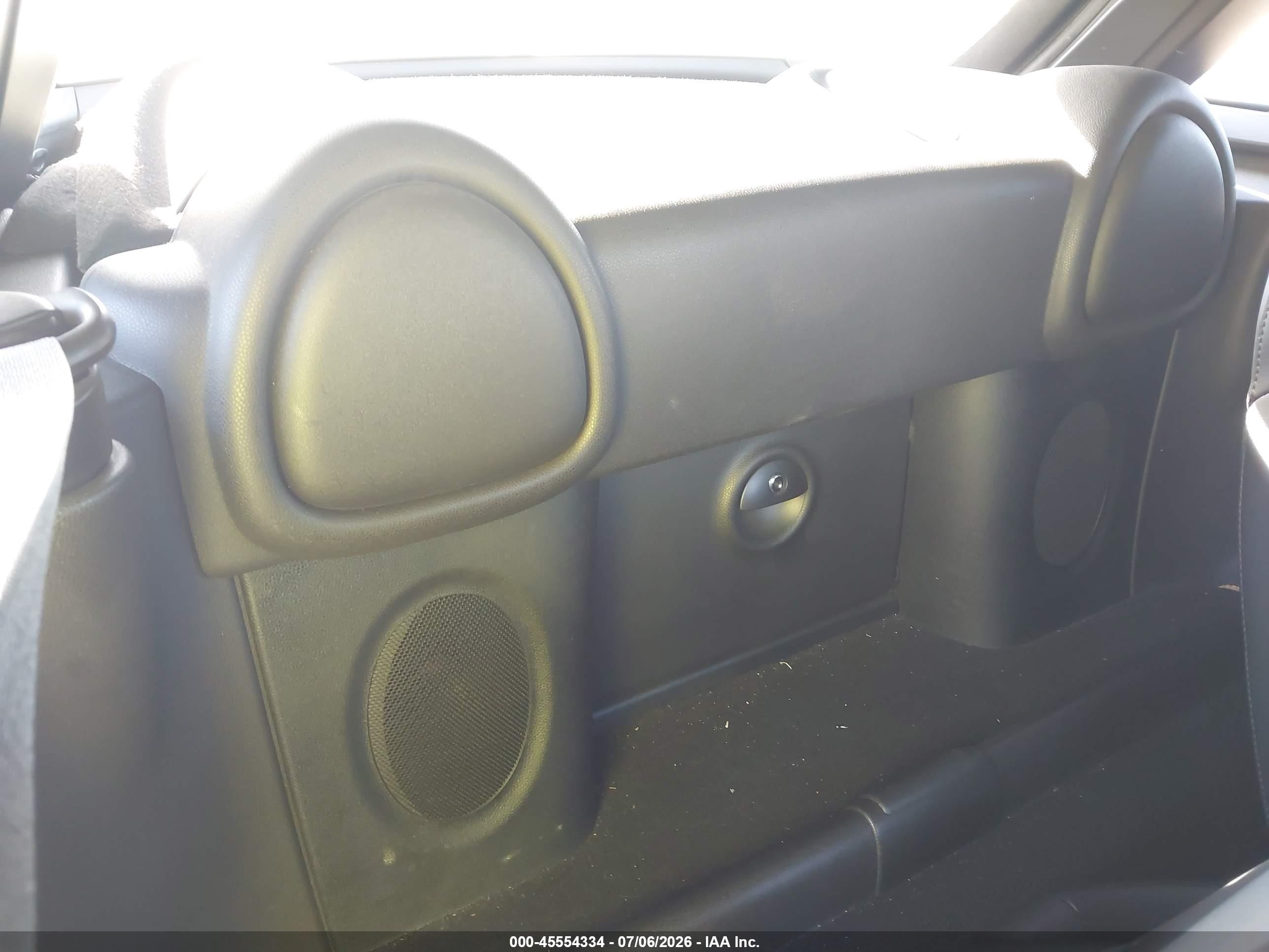 2013 Mini Coupe VIN WMWSX3C55DT466814 IAAI salvage auction — Normal Wear, App For Dup Clear (California), sold $425 on 2026-07-09 (photo 8)