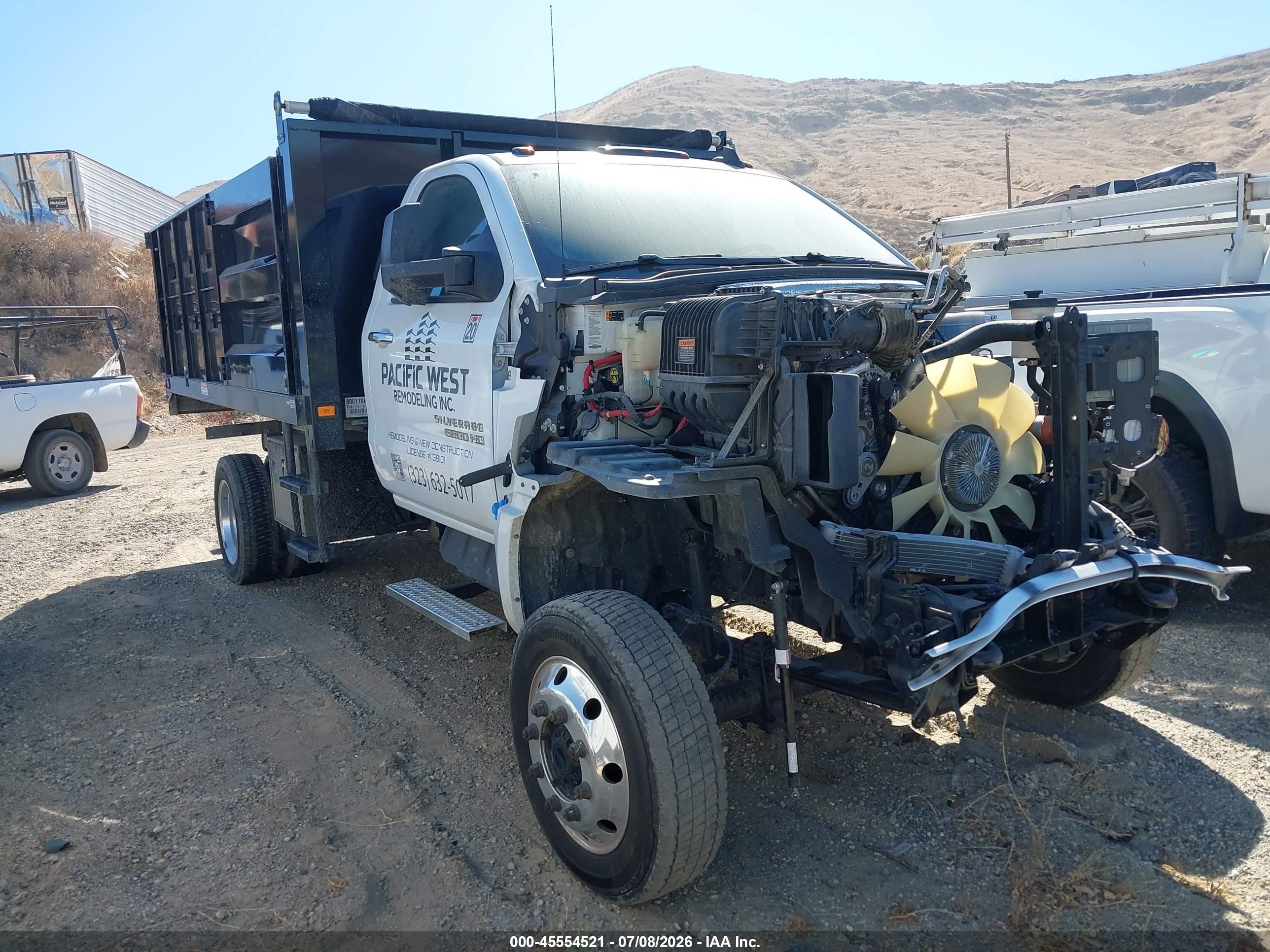 2022 Chevrolet Silverado VIN 1HTKJPVK9NH516135 — IAAI salvage auction photo