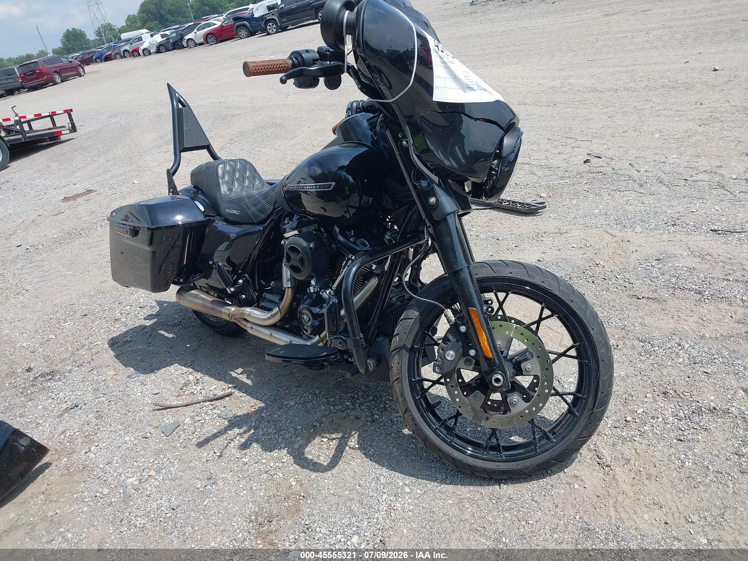2020 Harley-Davidson FLHXS VIN 1HD1KRP1XLB628320 — IAAI salvage auction photo