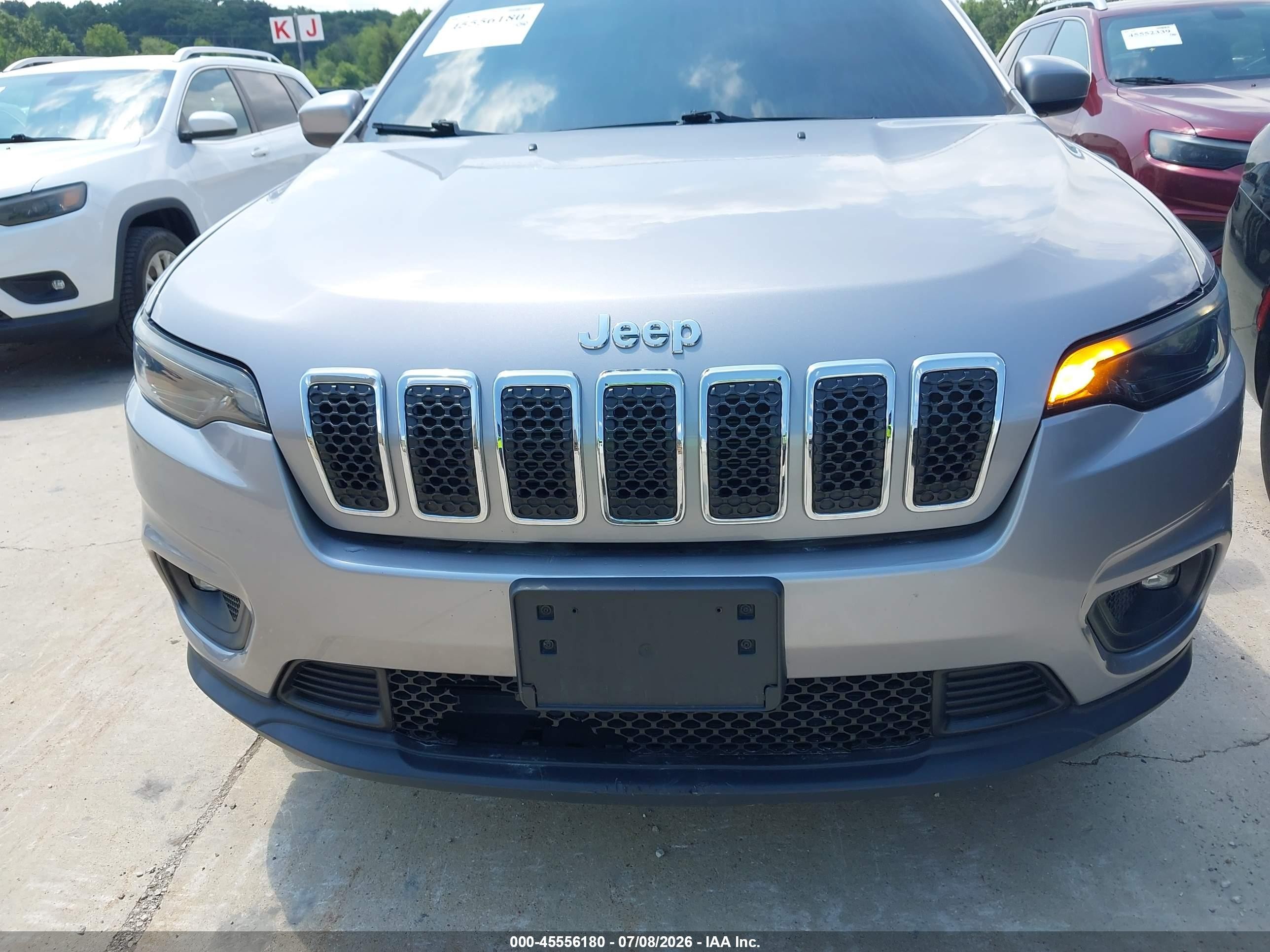2019 Jeep Cherokee VIN 1C4PJMCB3KD250411 IAAI salvage auction — Normal Wear, Sf97 (Wisconsin), sold $8,900 on 2026-09-16 (photo 6)