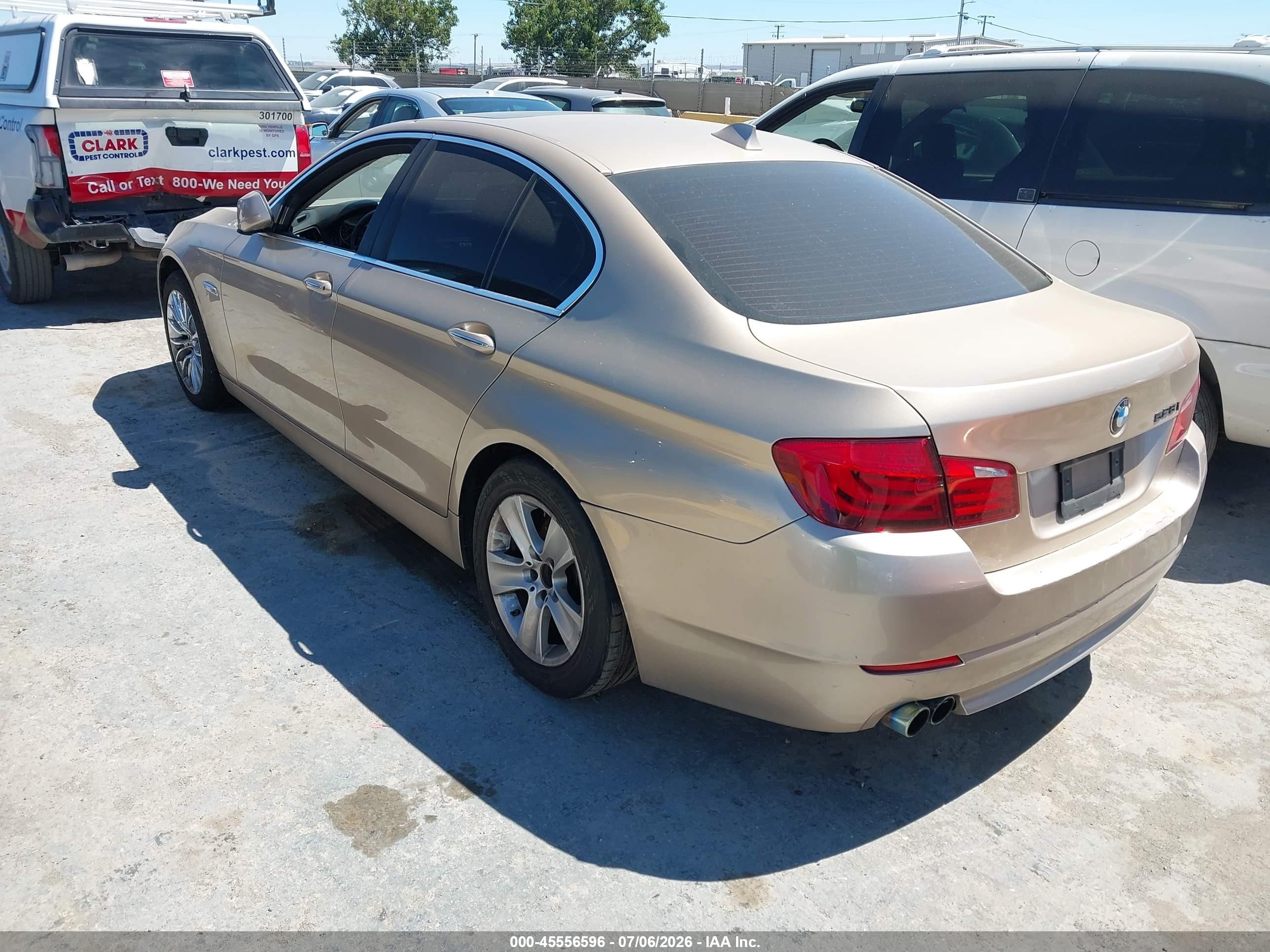 2013 BMW 5 Series VIN WBAXG5C5XDDY34528 IAAI salvage auction — Normal Wear, Clear - Dealer Only (California), sold $475 on 2026-07-09 (photo 3)