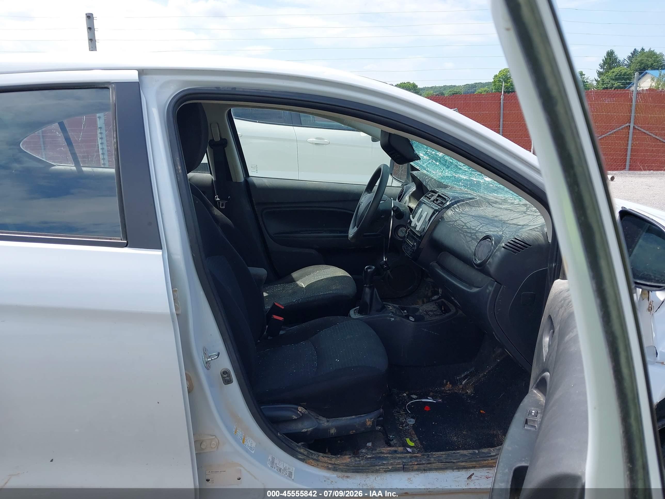 2022 Mitsubishi Mirage VIN ML32FUFJ6NHF06154 IAAI salvage auction — Side, Salvage (West Virginia), sold $1,950 on 2026-09-03 (photo 5)