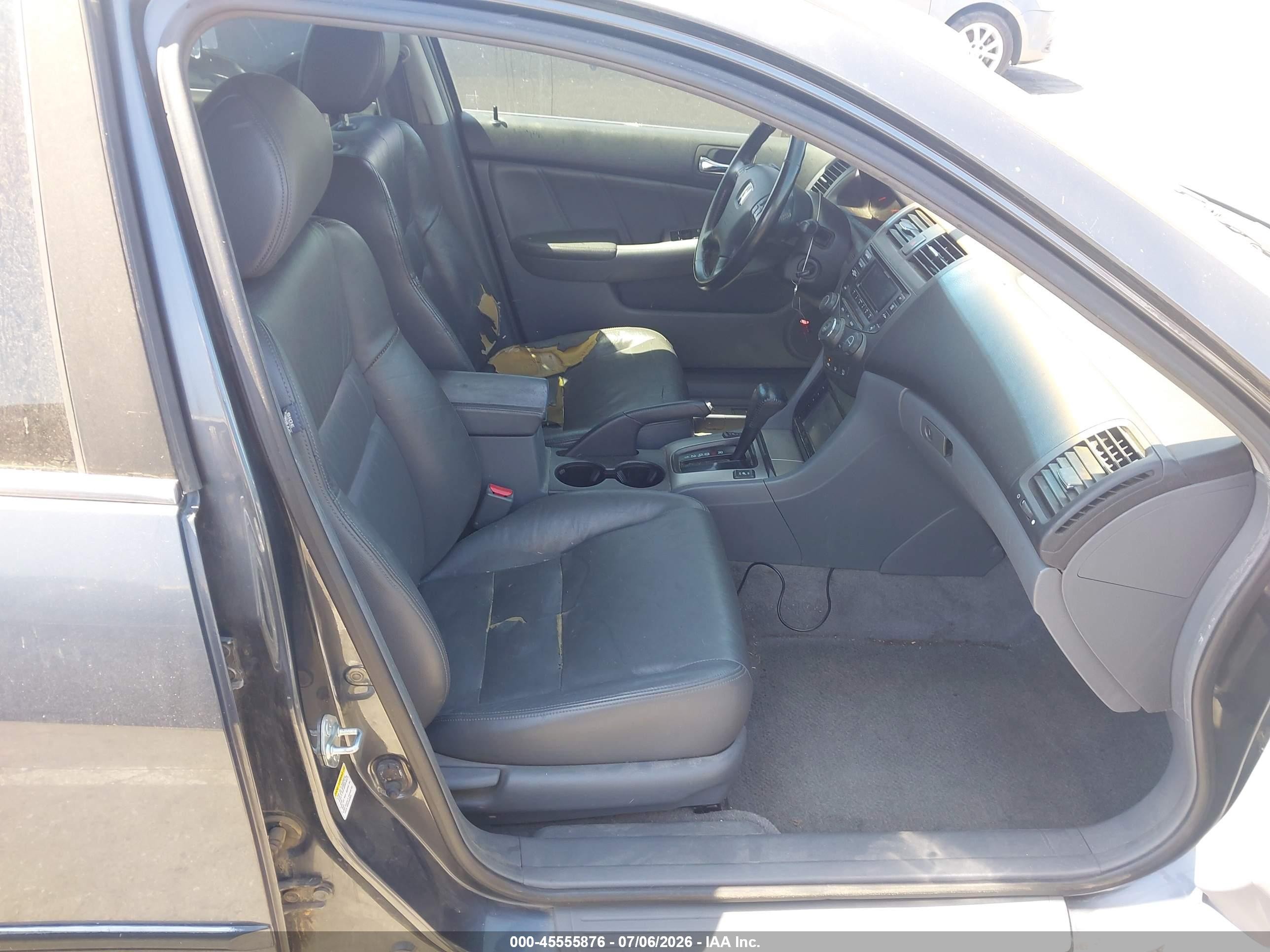 2003 Honda Accord VIN JHMCM56653C015928 IAAI salvage auction — Normal Wear, Clear - Dealer Only (California), sold $275 on 2026-07-09 (photo 5)