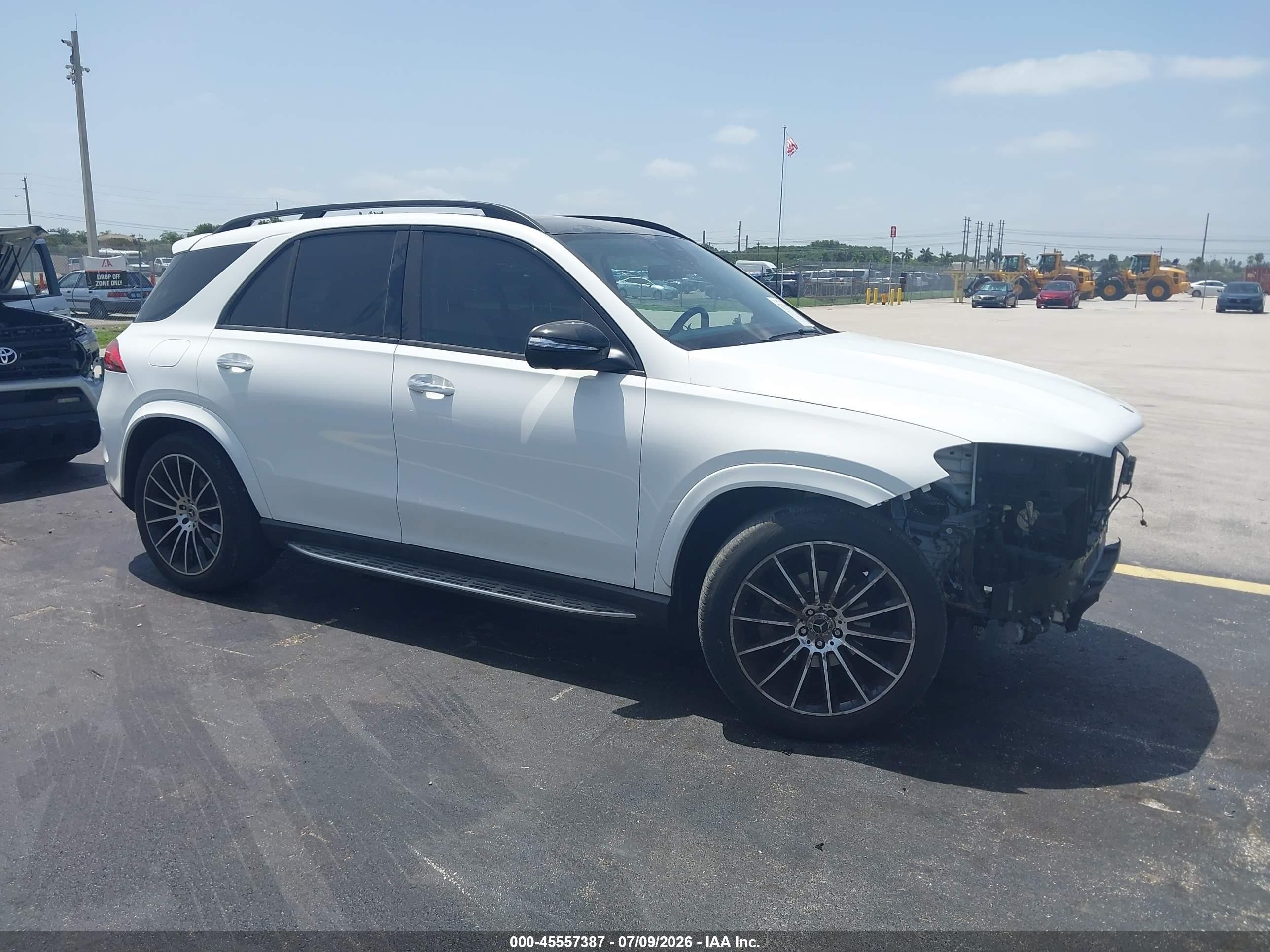2023 Mercedes-Benz GLE-Class VIN 4JGFB4JB7PA889309 — IAAI salvage auction photo