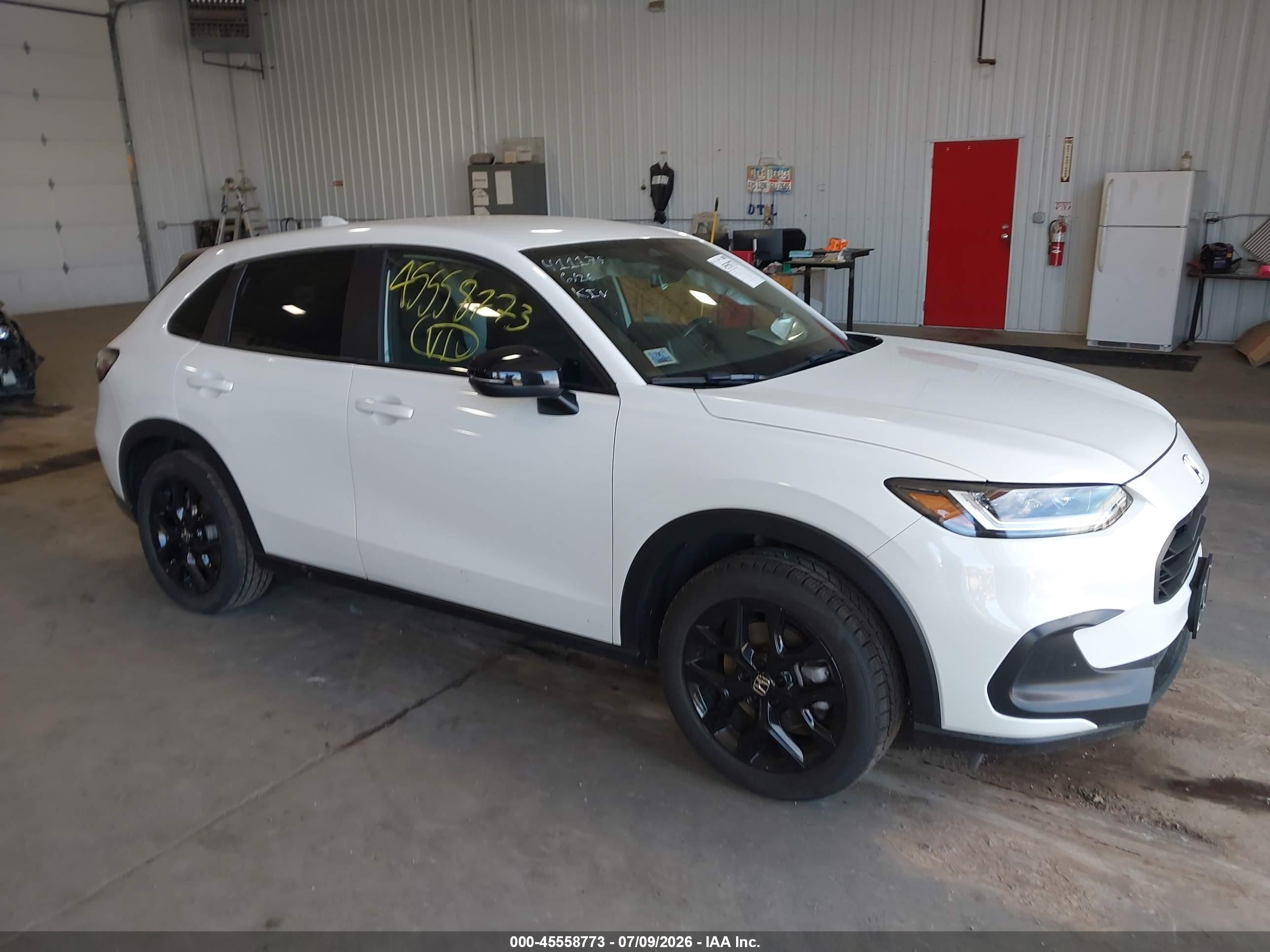 2024 Honda HR-V VIN 3CZRZ2H52RM744258 — IAAI salvage auction photo