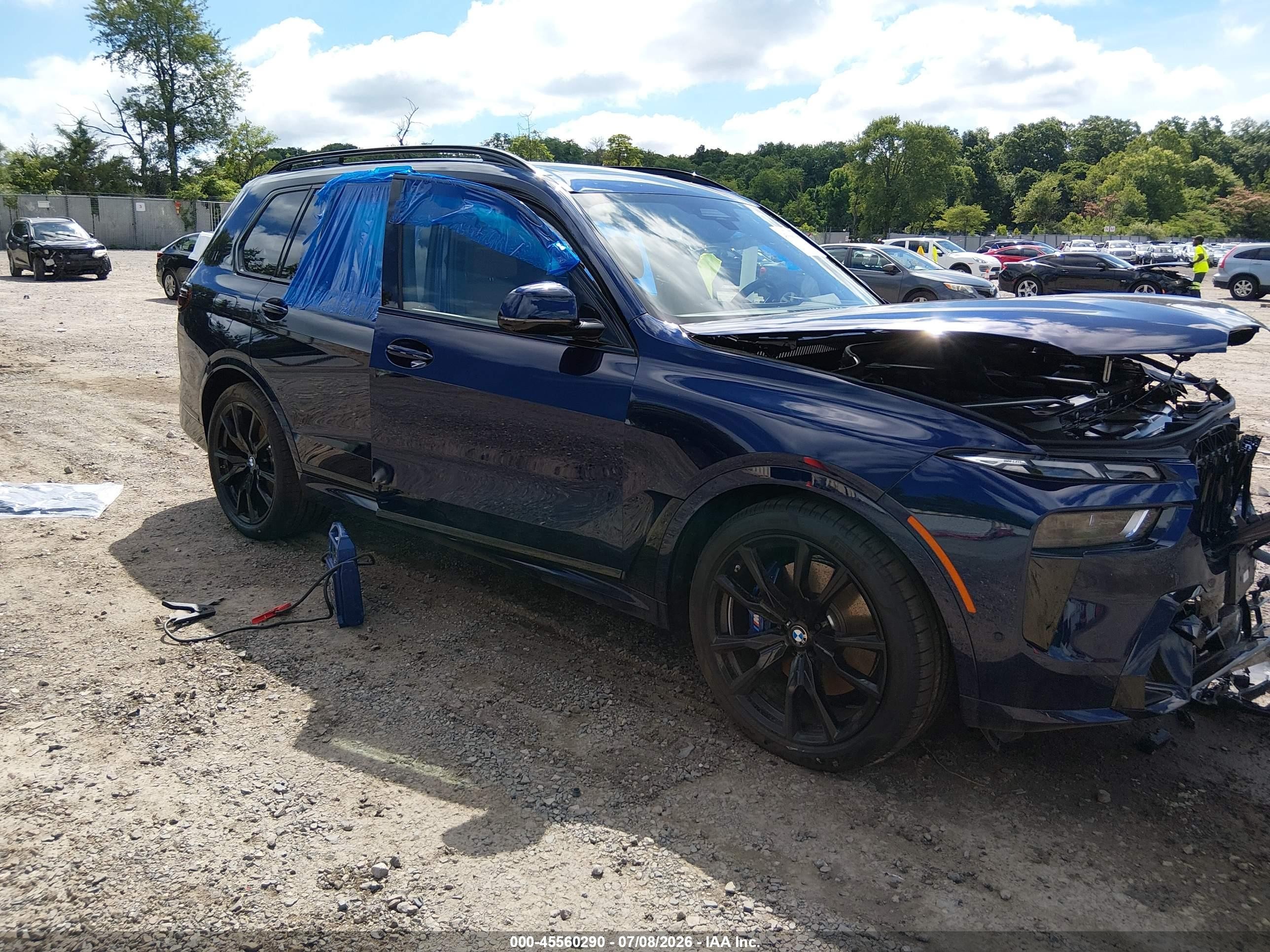 2026 BMW X7 VIN 5UX23EM04T9354027 — IAAI salvage auction photo
