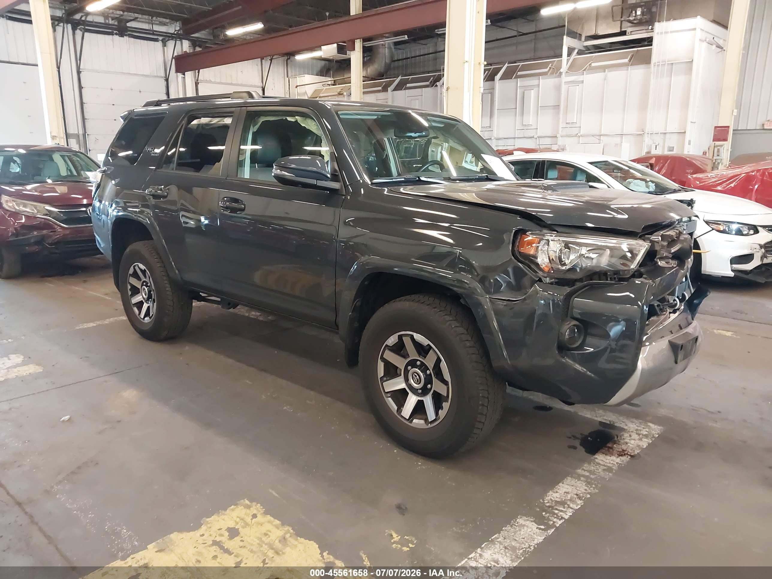 2024 Toyota 4Runner VIN JTERU5JR5R6291462 — IAAI salvage auction photo