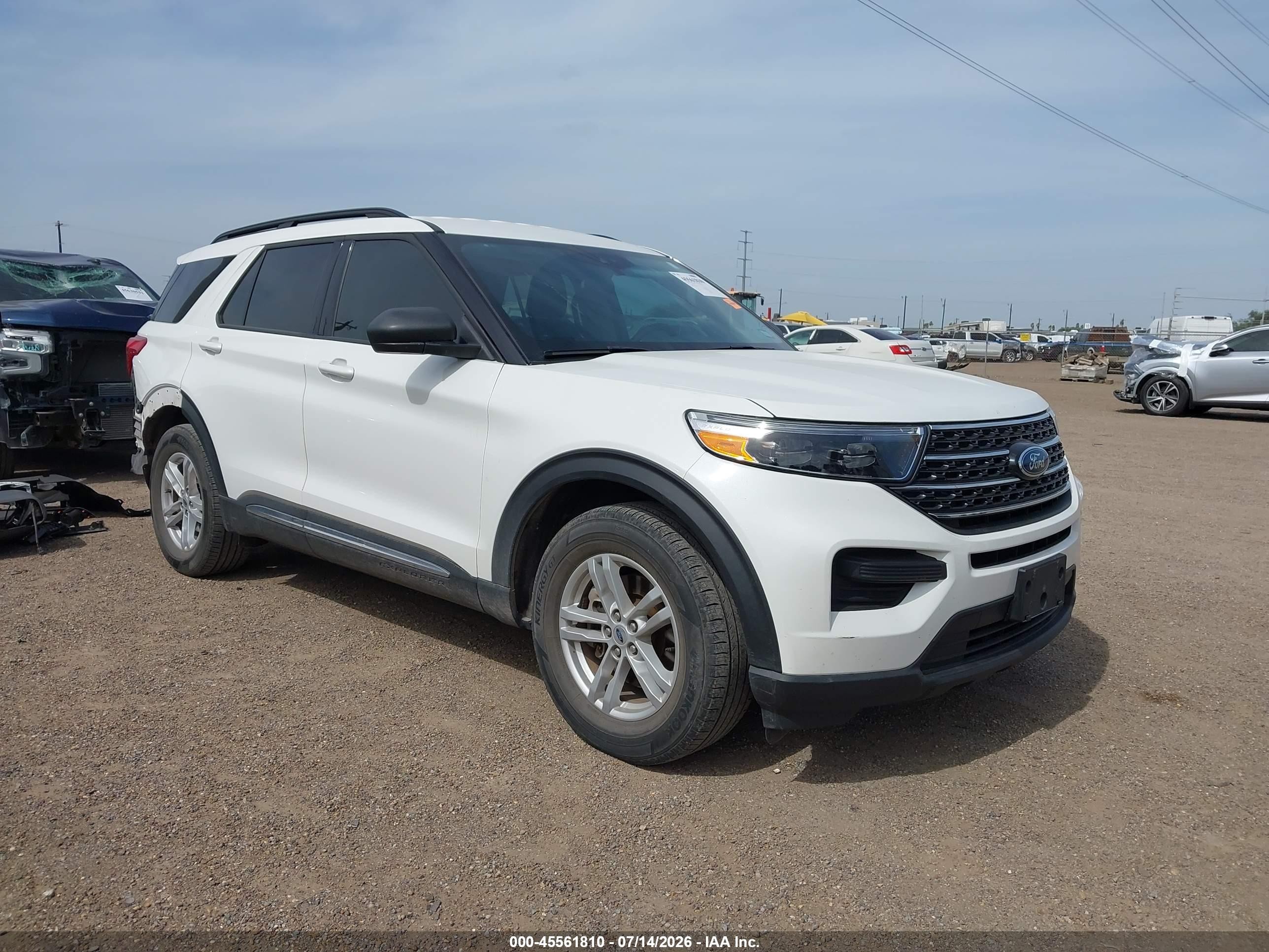 2023 Ford Explorer VIN 1FMSK7DH8PGC26246 — IAAI salvage auction photo