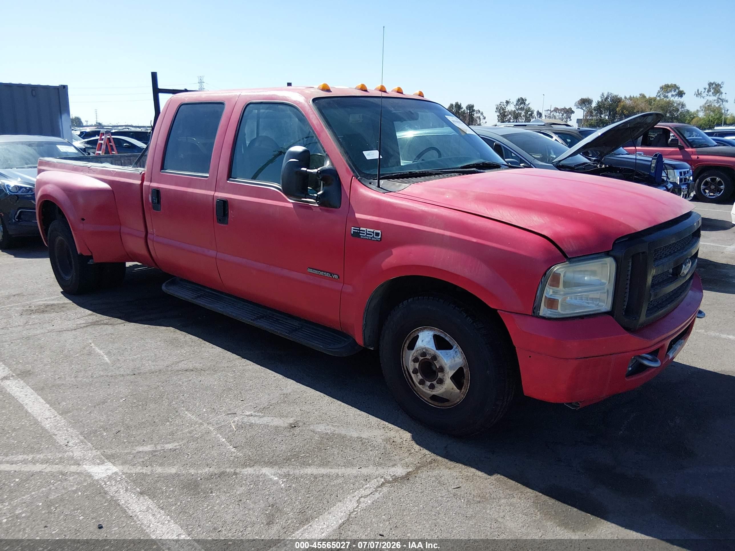 2001 Ford F-350 VIN 1FTWW32F61ED23291 IAAI salvage auction — Normal Wear, Clear - Dealer Only (California), sold $1,550 on 2026-07-09 (photo 1)