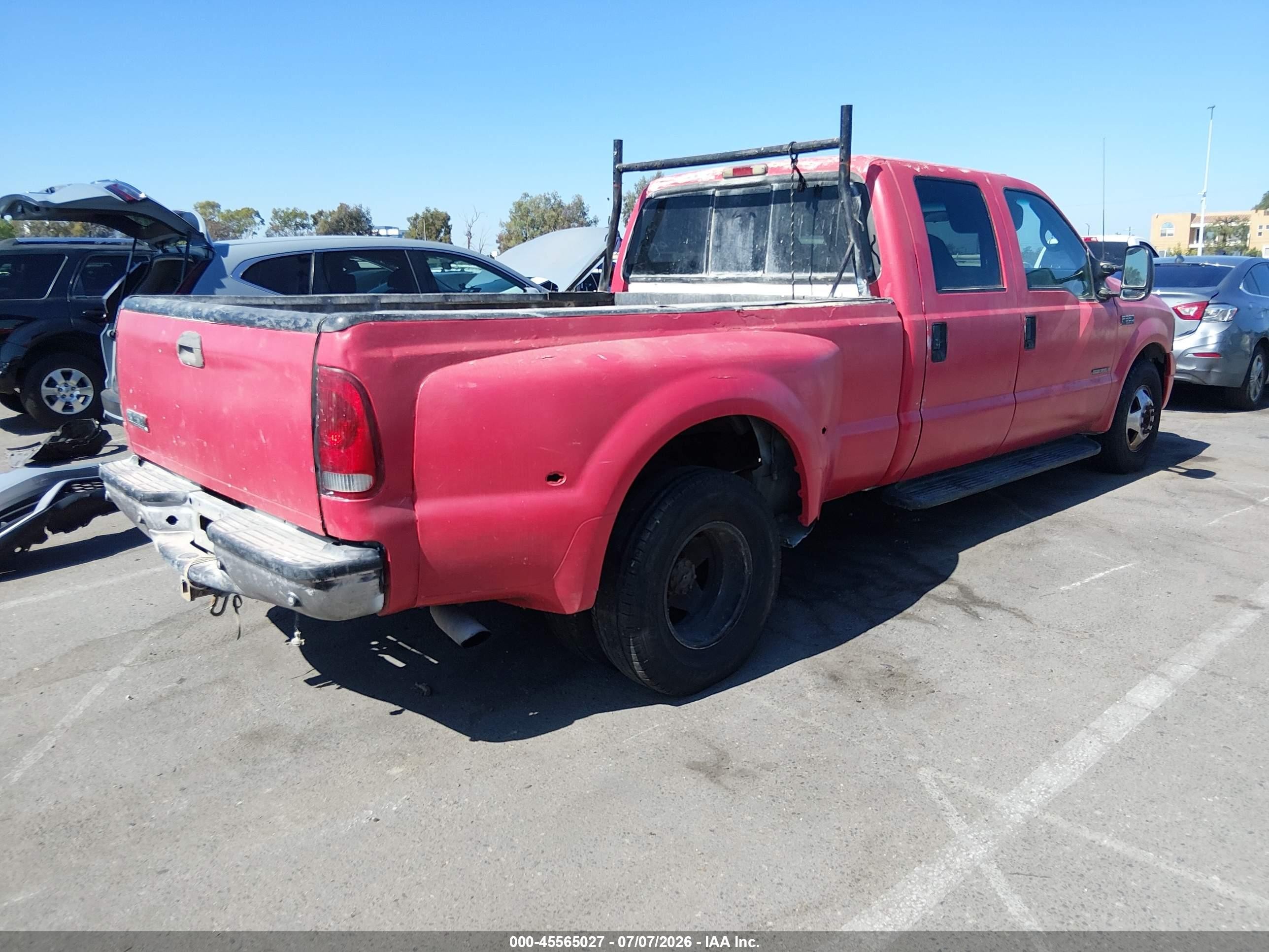 2001 Ford F-350 VIN 1FTWW32F61ED23291 IAAI salvage auction — Normal Wear, Clear - Dealer Only (California), sold $1,550 on 2026-07-09 (photo 4)