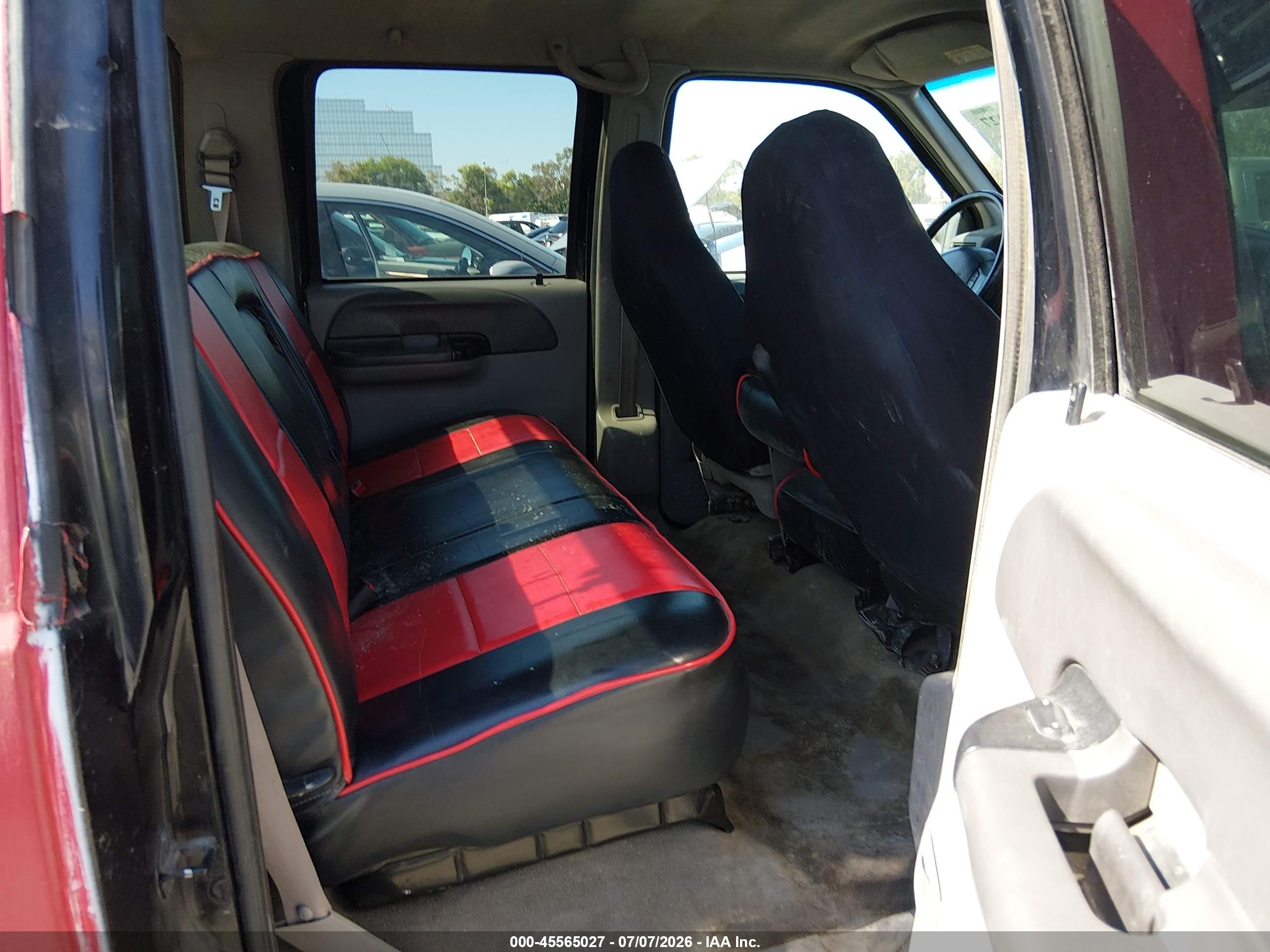 2001 Ford F-350 VIN 1FTWW32F61ED23291 IAAI salvage auction — Normal Wear, Clear - Dealer Only (California), sold $1,550 on 2026-07-09 (photo 7)
