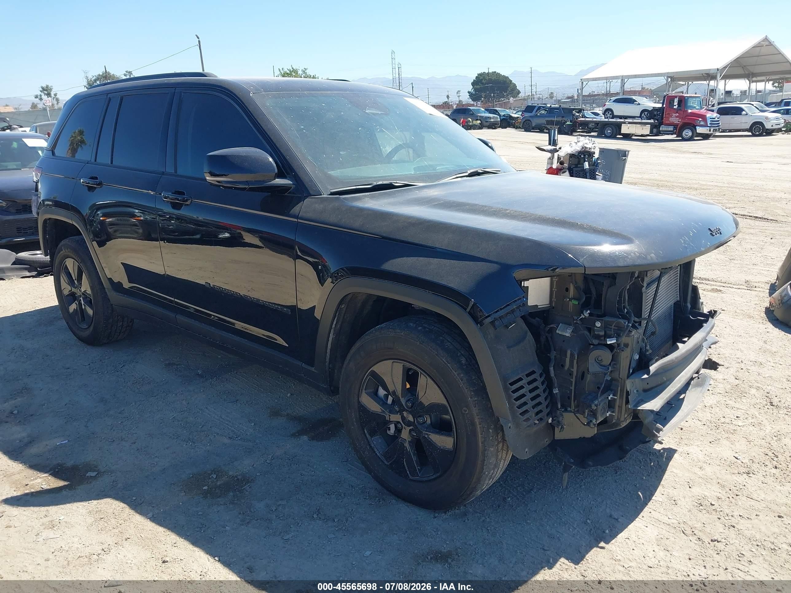 2024 Jeep Grand Cherokee VIN 1C4RJYB64RC713595 — IAAI salvage auction photo