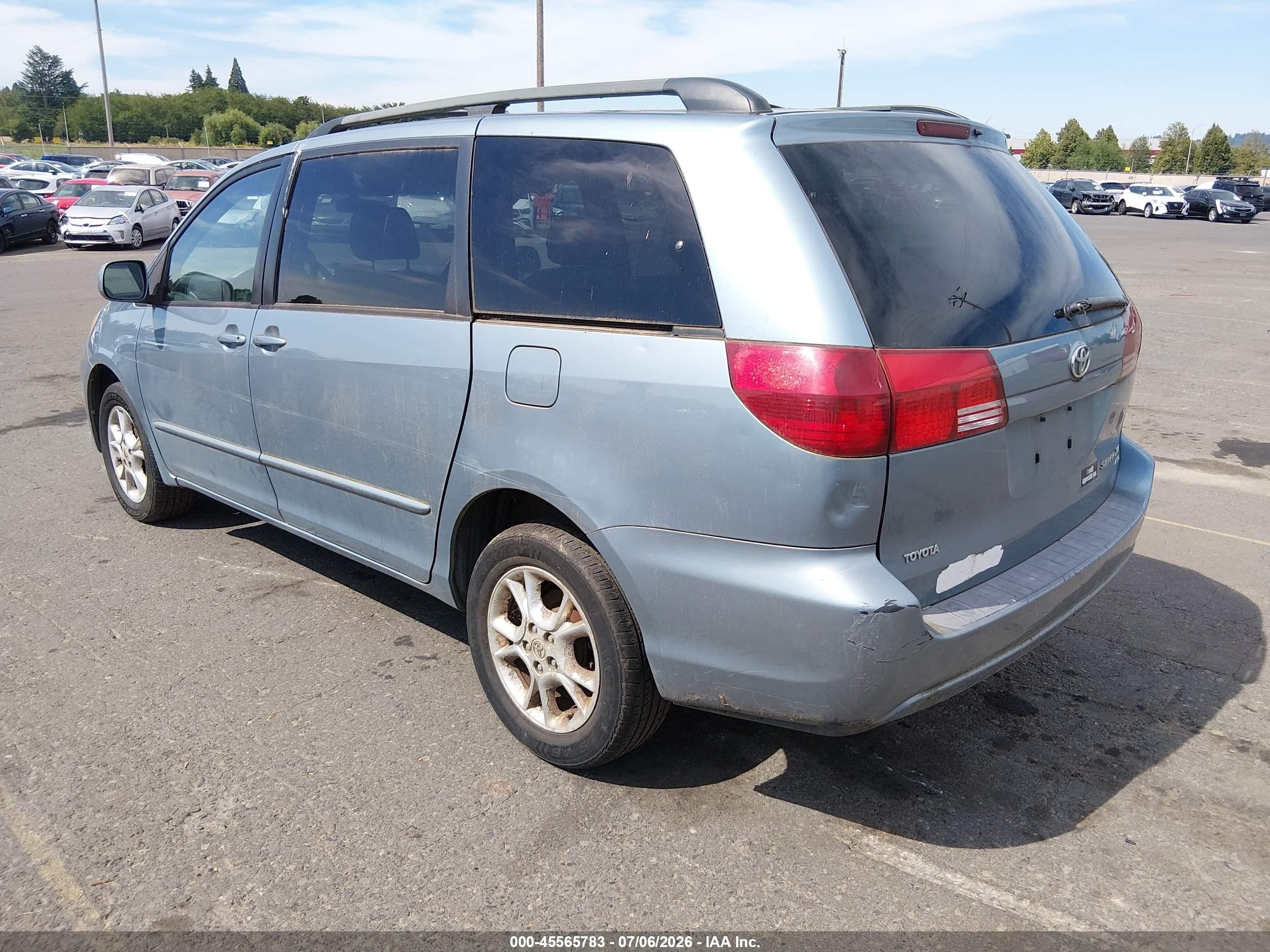 2005 Toyota Sienna VIN 5TDBA22C65S035526 IAAI salvage auction — Normal Wear, Clear-Dealer Only (Oregon), sold $300 on 2026-07-09 (photo 3)