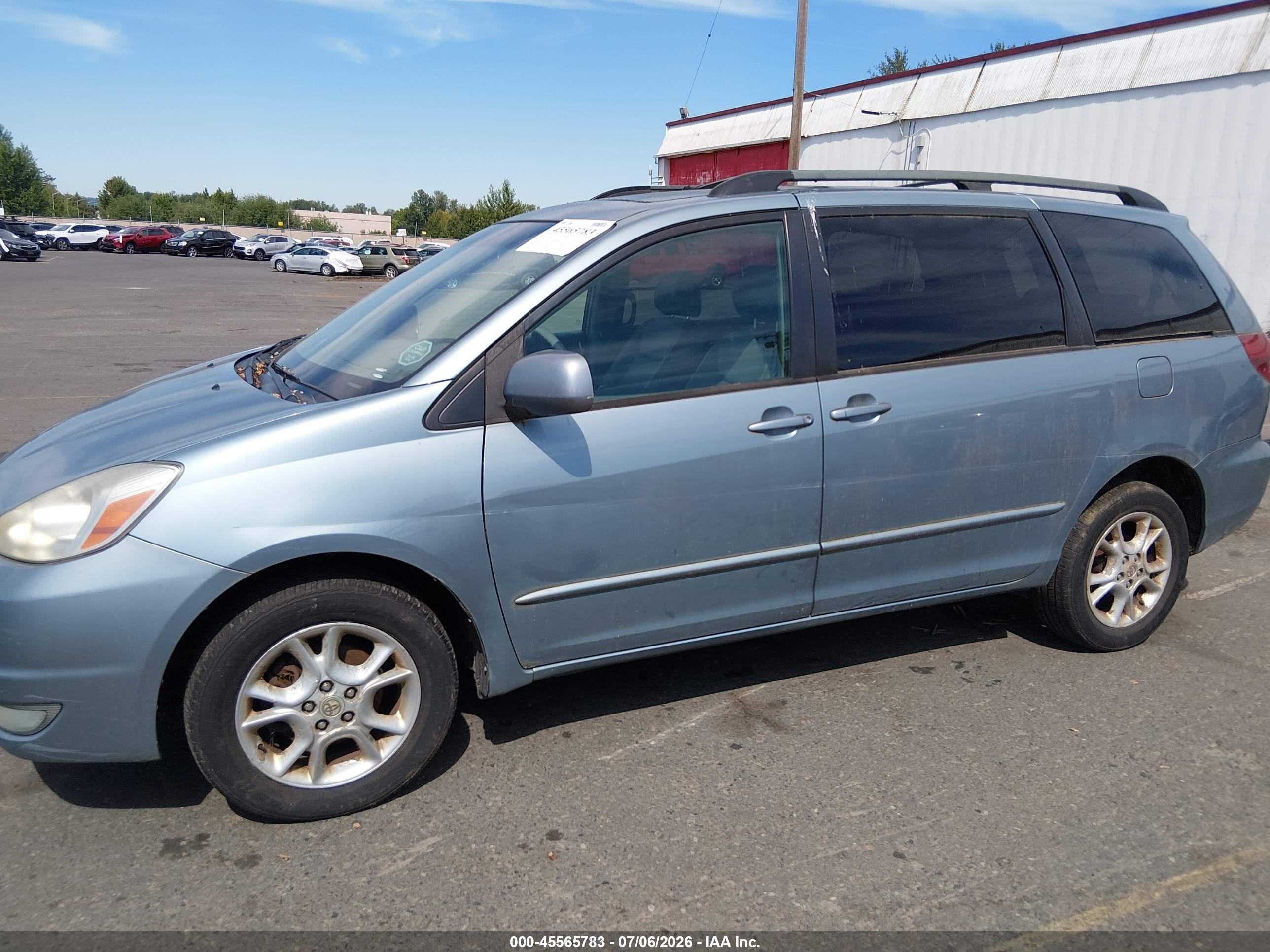 2005 Toyota Sienna VIN 5TDBA22C65S035526 IAAI salvage auction — Normal Wear, Clear-Dealer Only (Oregon), sold $300 on 2026-07-09 (photo 6)