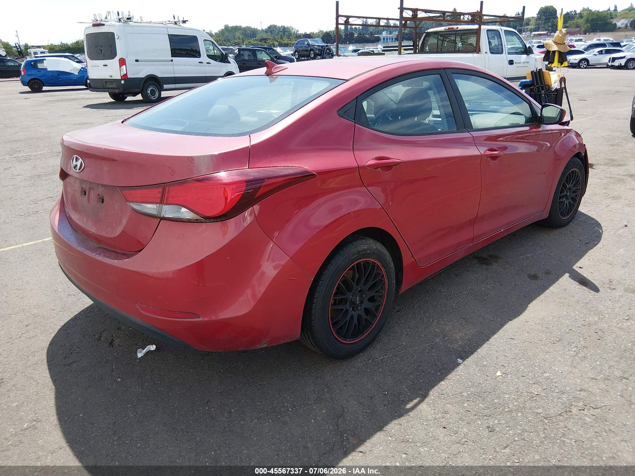 2014 Hyundai Elantra VIN KMHDH4AE9EU158067 IAAI salvage auction — Normal Wear, Rebuilt (Washington), sold $100 on 2026-07-09 (photo 4)