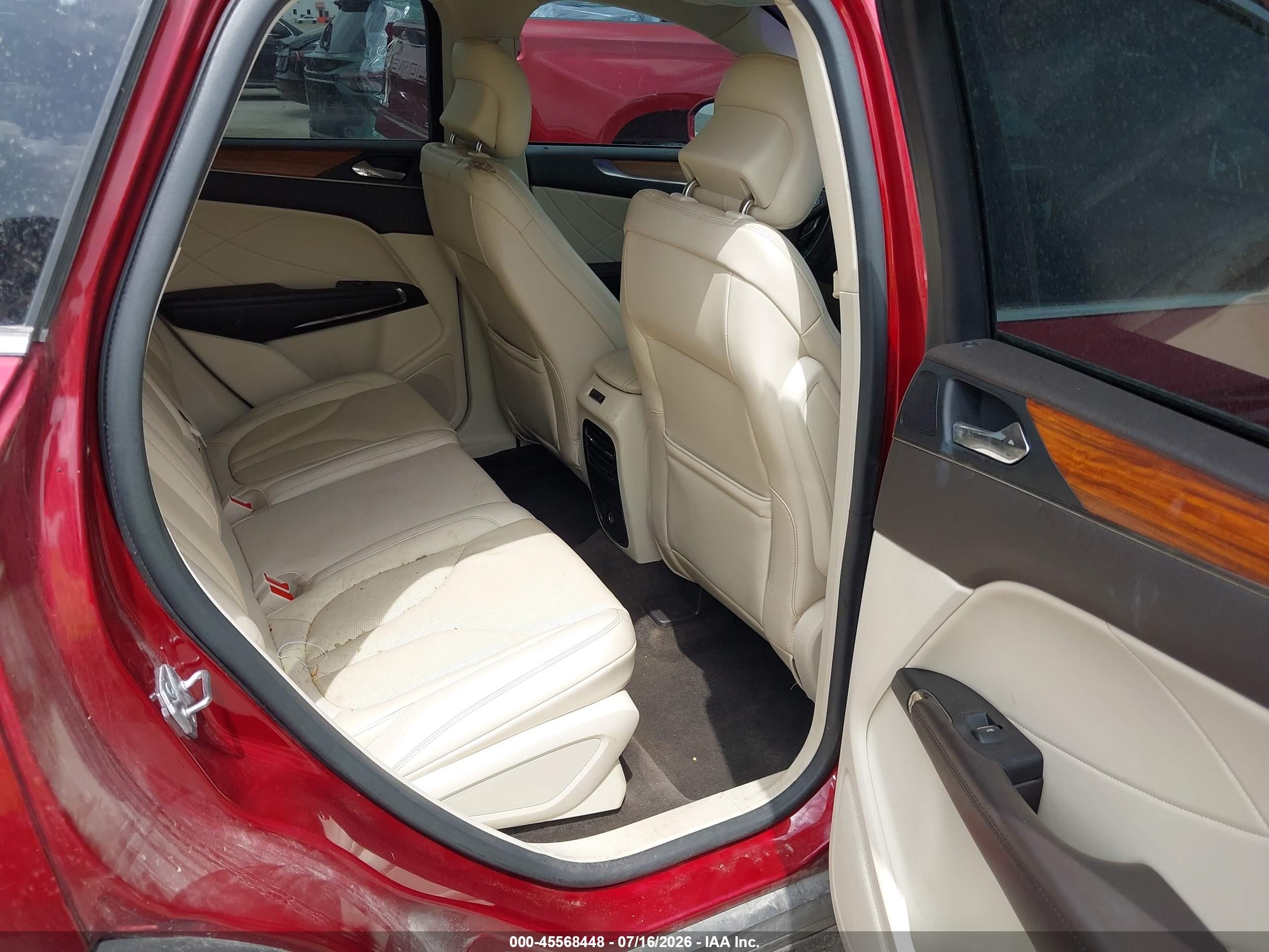 2015 Lincoln Mkc VIN 5LMCJ1A98FUJ07823 IAAI salvage auction — Front & Rear, Original (Texas), sold $1,250 on 2026-09-08 (photo 8)