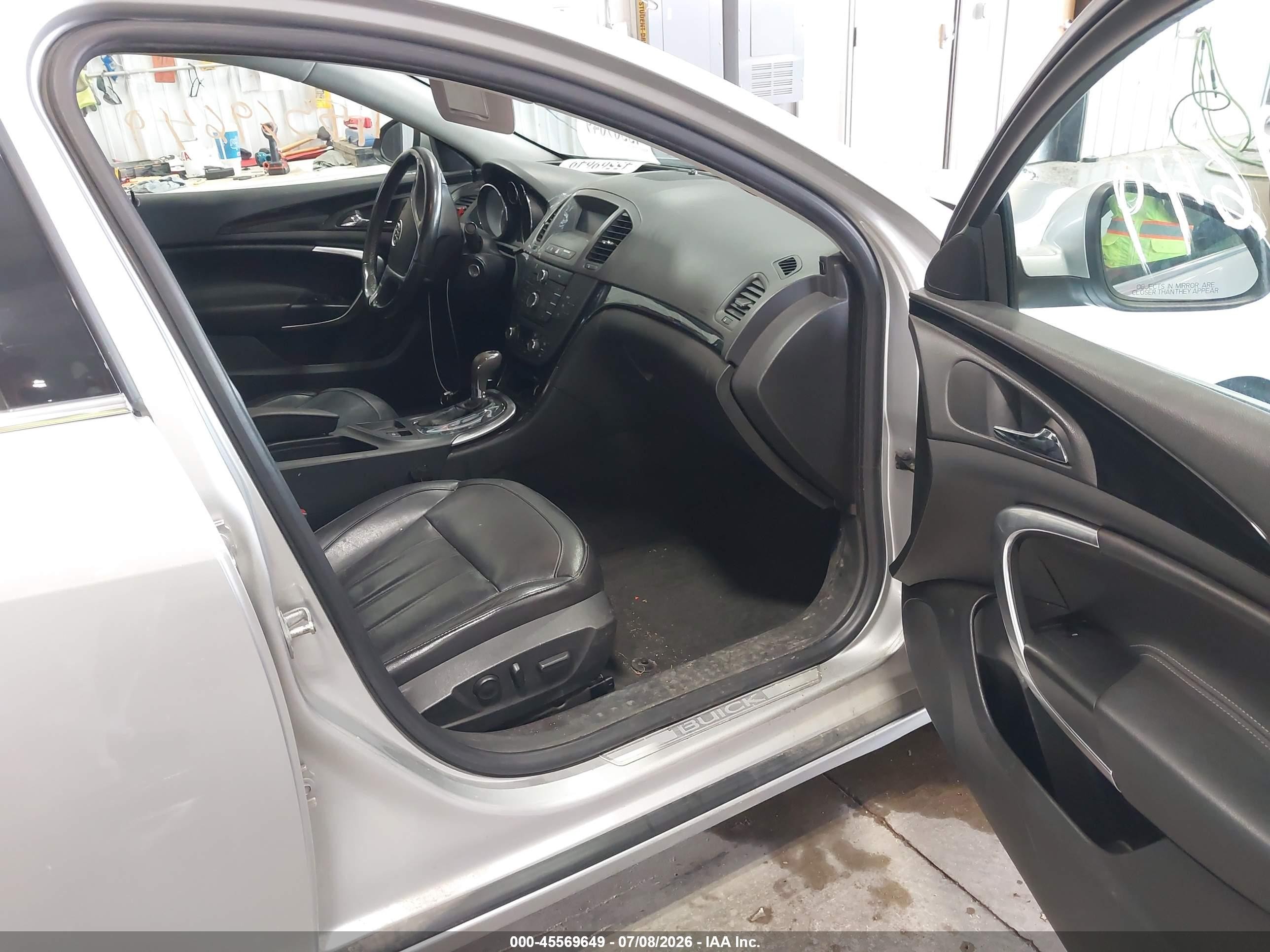 2011 Buick Regal VIN 2G4GS5EC5B9186891 IAAI salvage auction — Hail, Clear (North Dakota), sold $600 on 2026-09-13 (photo 5)