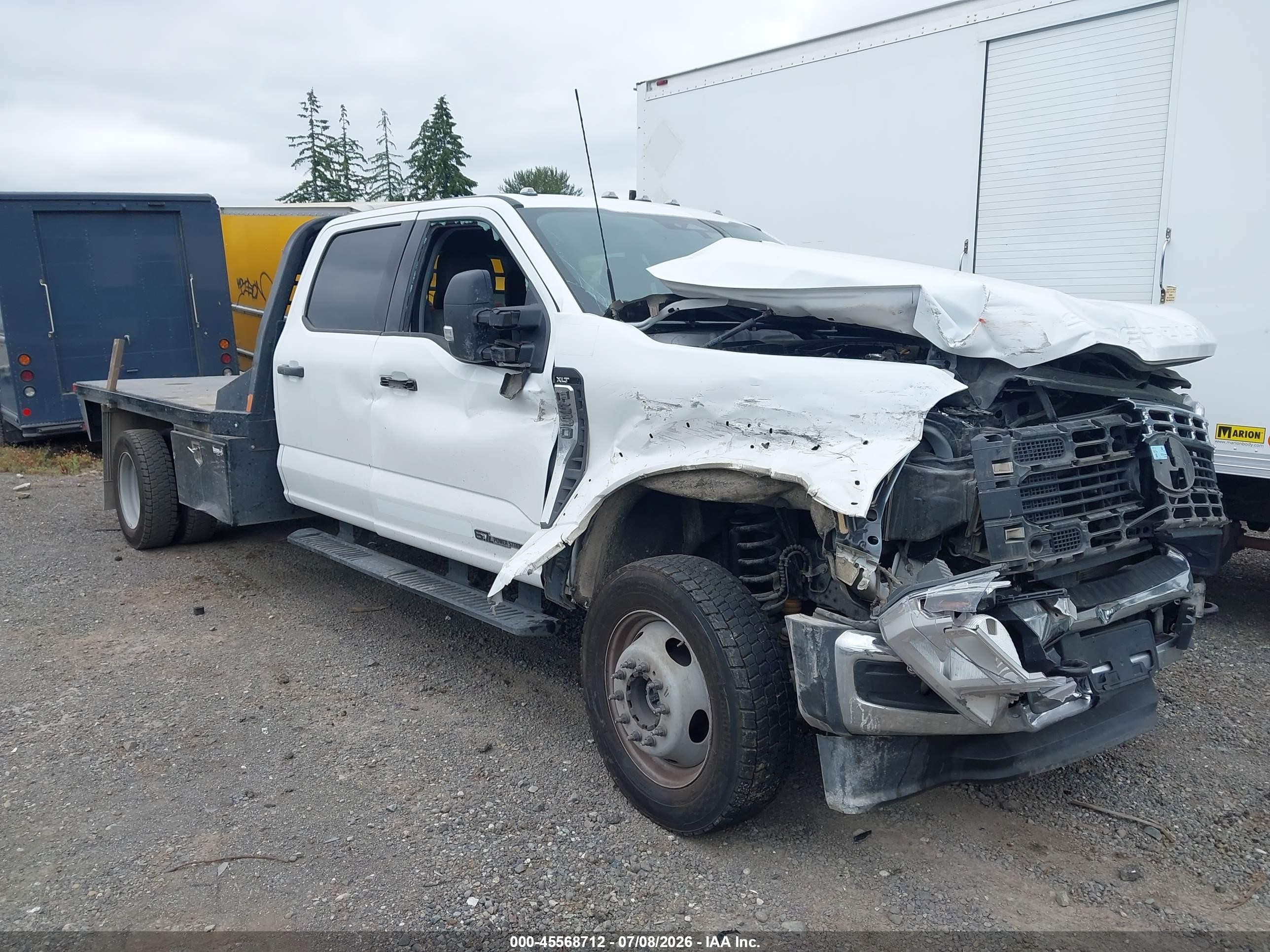 2025 Ford F-550 Chassis VIN 1FD0W5HTXSEC99590 — IAAI salvage auction photo