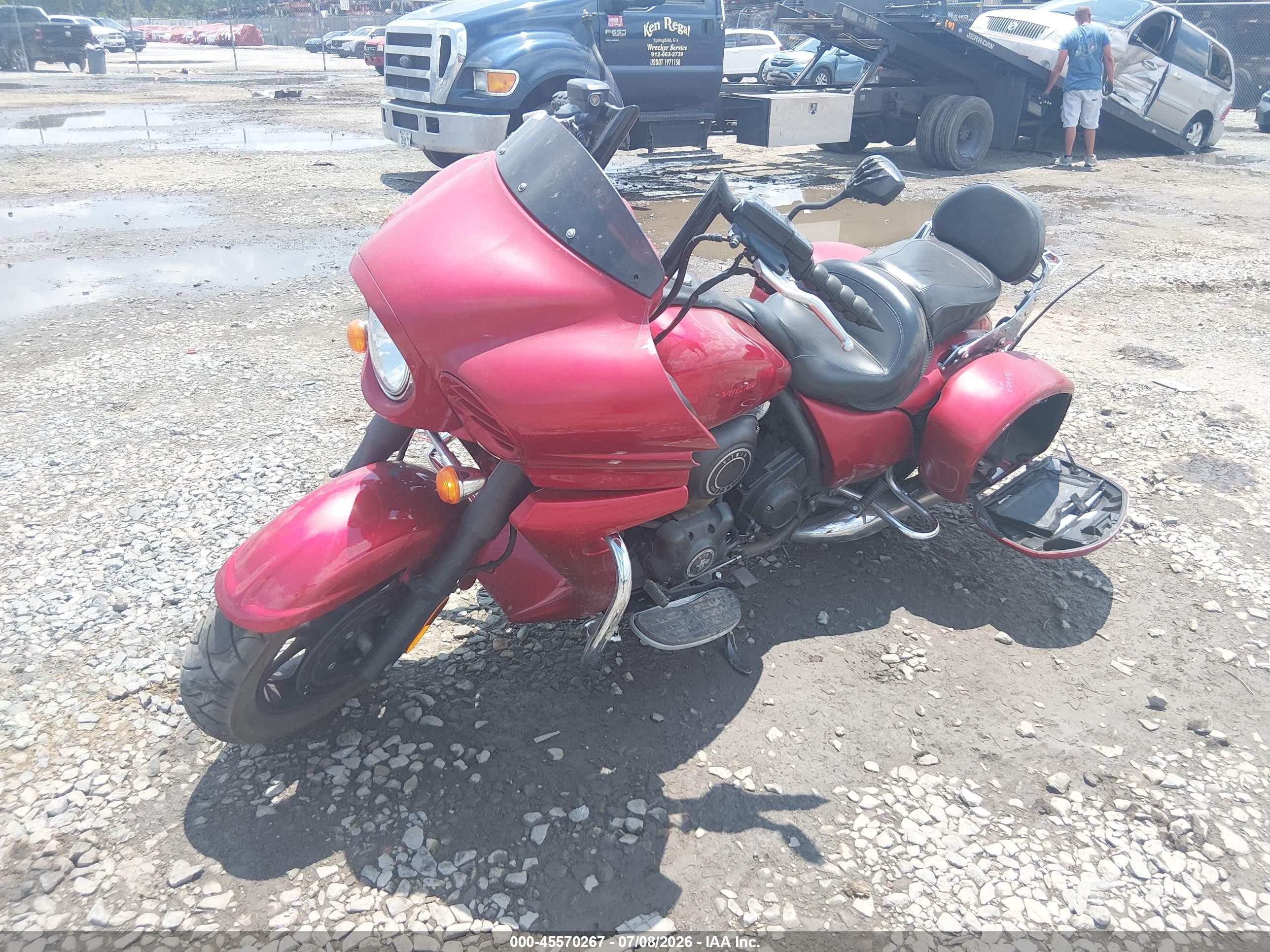 2011 Kawasaki Vn1700 VIN JKBVNRJ1XBA000383 IAAI salvage auction — Unknown, Salvage (Georgia), sold $325 on 2026-09-09 (photo 2)