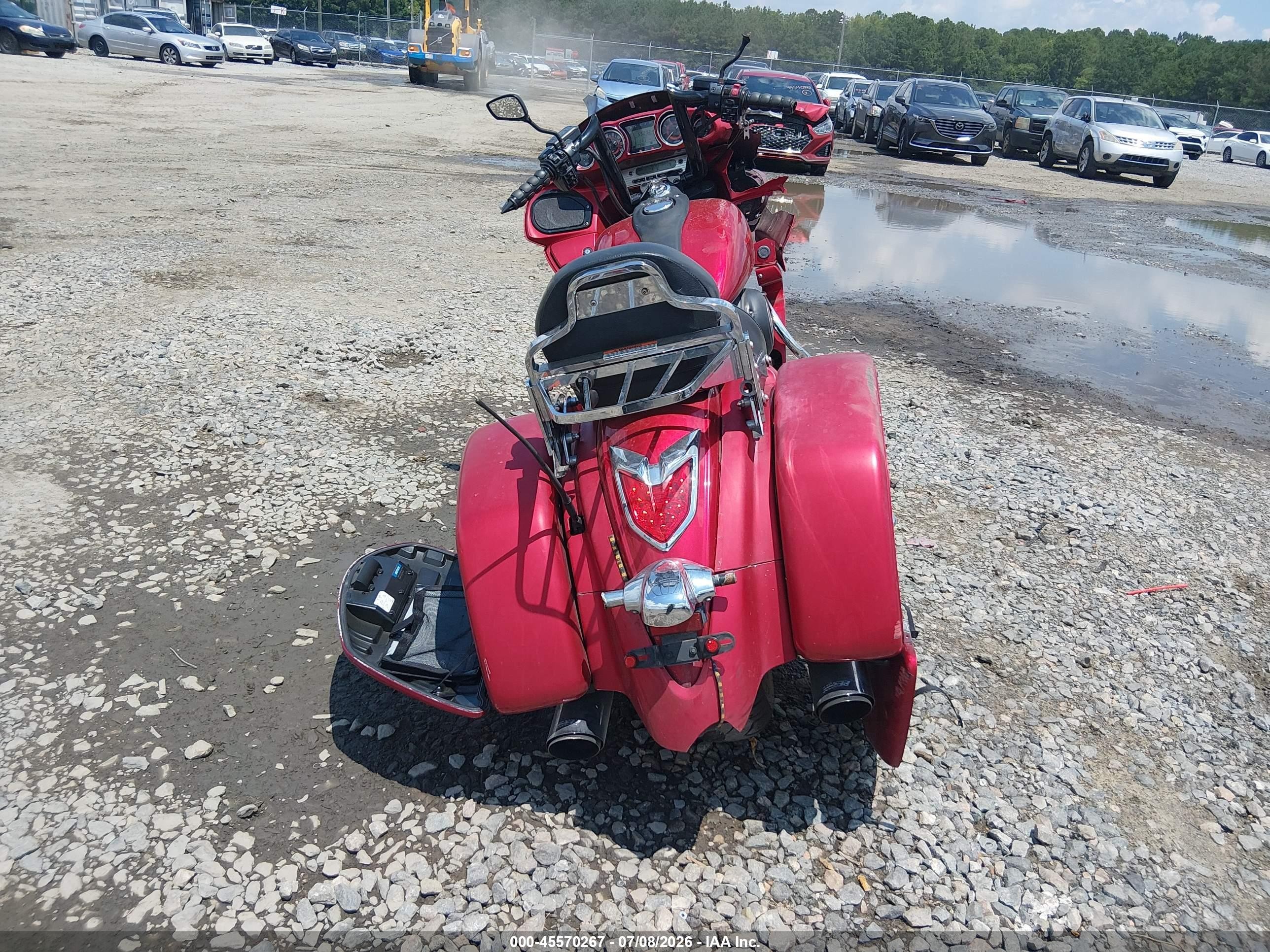 2011 Kawasaki Vn1700 VIN JKBVNRJ1XBA000383 IAAI salvage auction — Unknown, Salvage (Georgia), sold $325 on 2026-09-09 (photo 6)