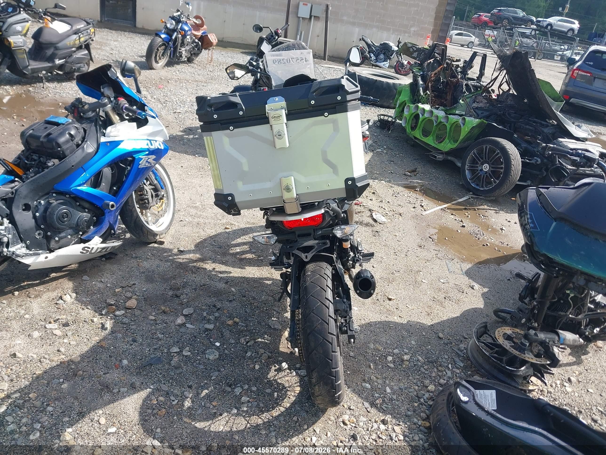 2021 Kawasaki VIN JKALE8C10MDA10914 IAAI salvage auction — Front End, Salvage (Massachusetts), sold $225 on 2026-09-09 (photo 6)