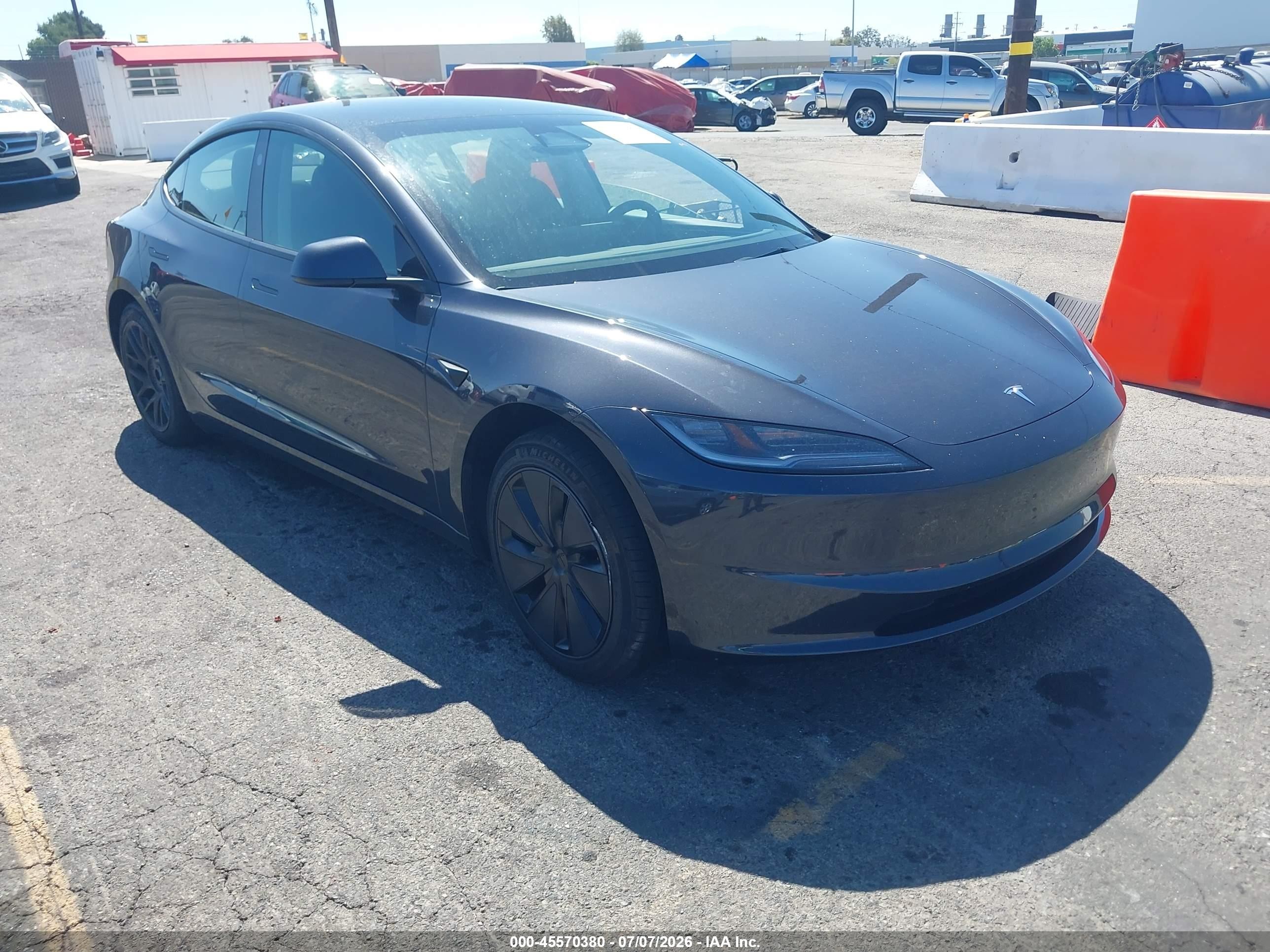 2025 Tesla Model 3 VIN 5YJ3E1EA6SF047866 — IAAI salvage auction photo