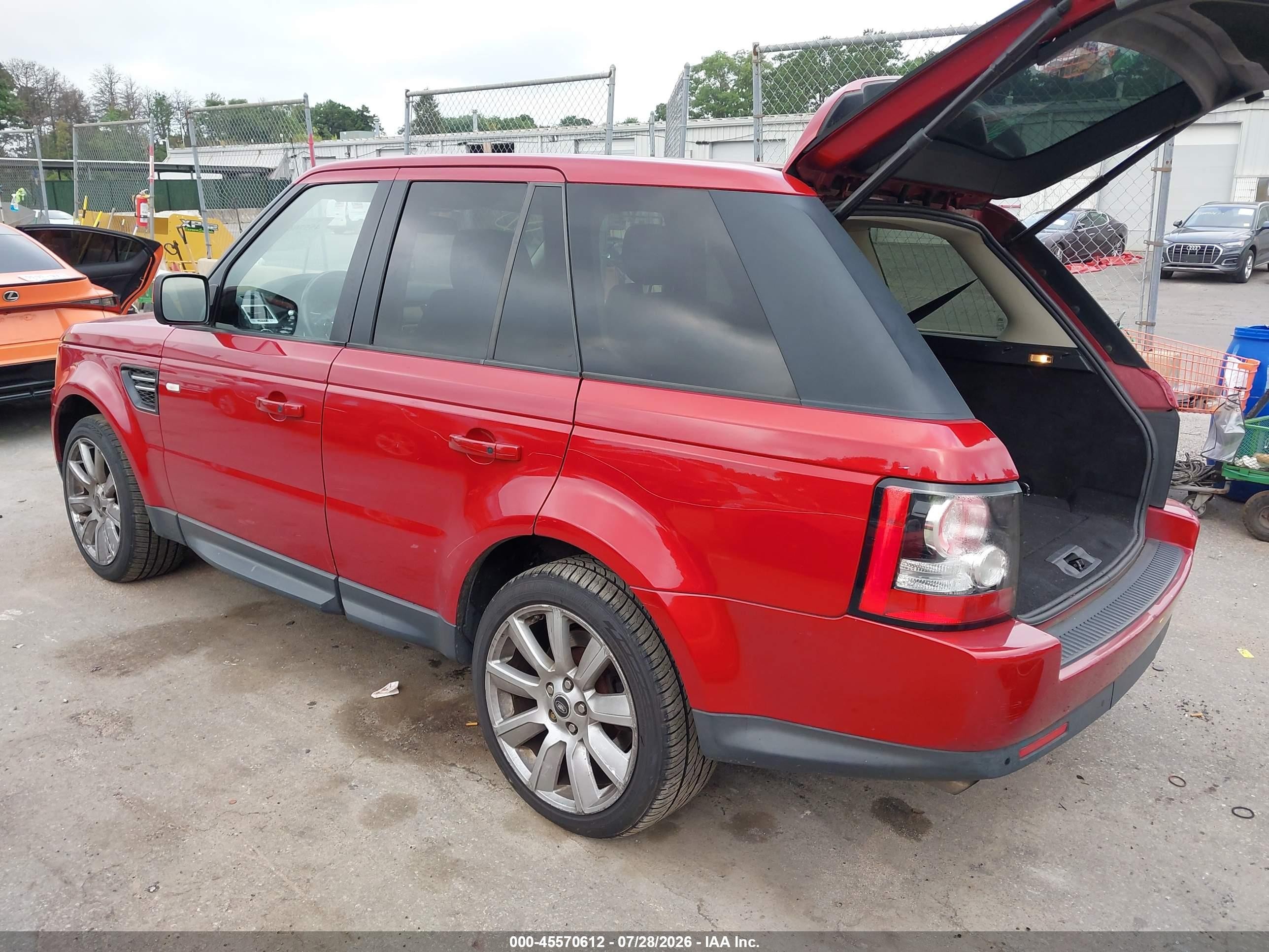 2013 Land rover Range rover sport VIN SALSF2D40DA807238 IAAI salvage auction — Side, Salvage (North Carolina), sold $1,425 on 2026-10-06 (photo 3)