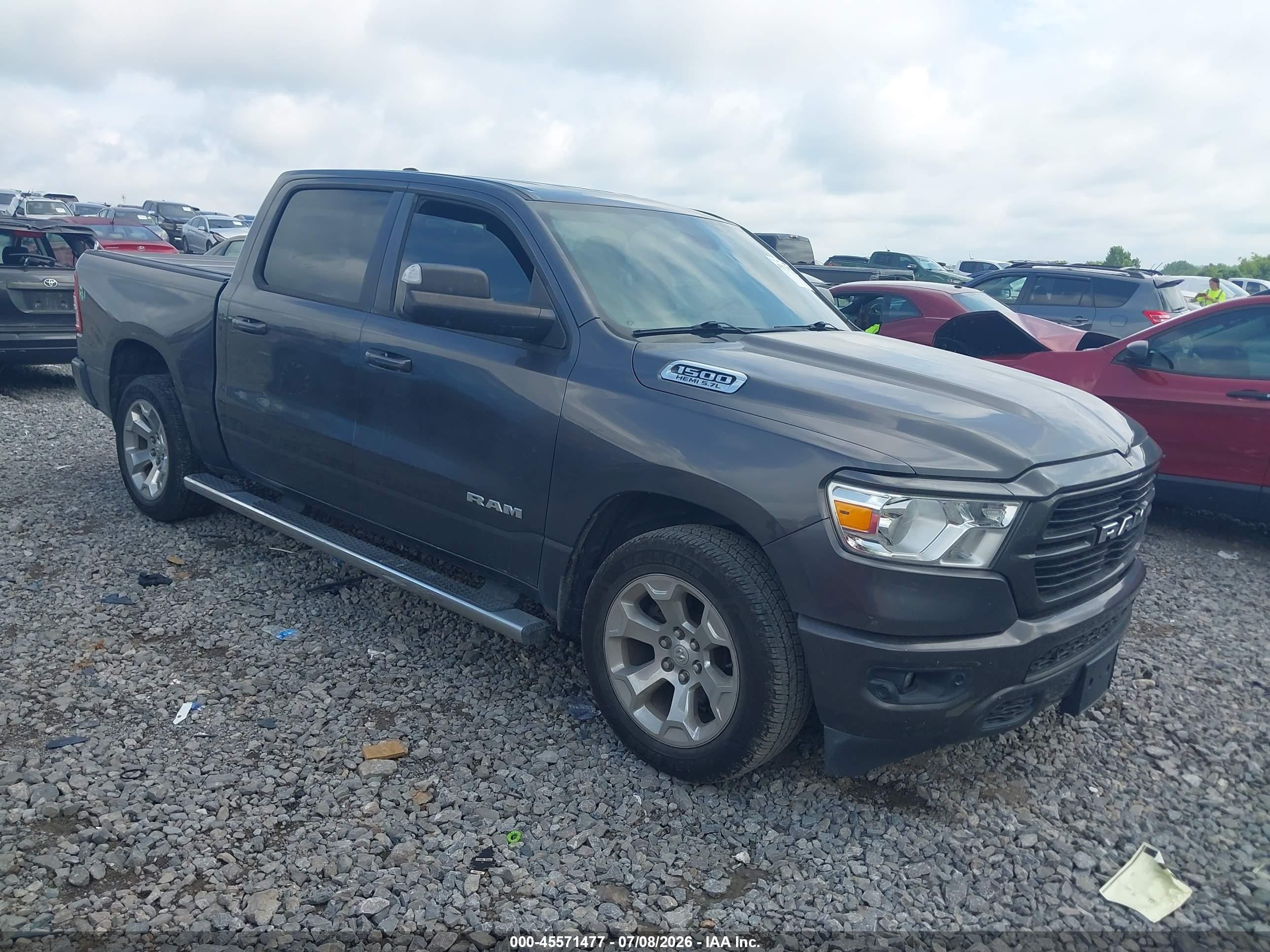 2019 Ram 1500 VIN 1C6RREFT4KN852215 — IAAI salvage auction photo