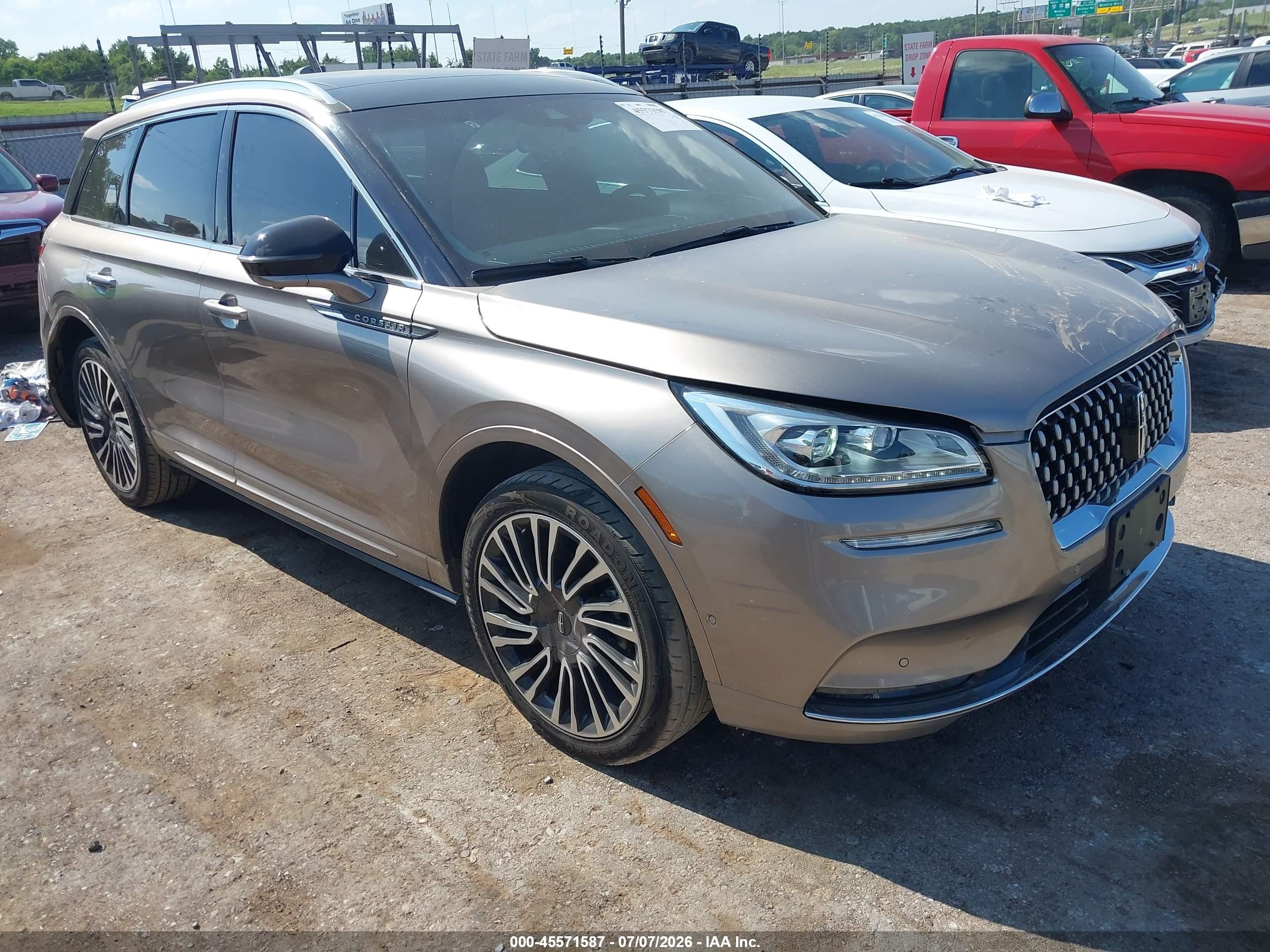 2020 Lincoln Corsair VIN 5LMCJ2DH8LUL09615 — IAAI salvage auction photo